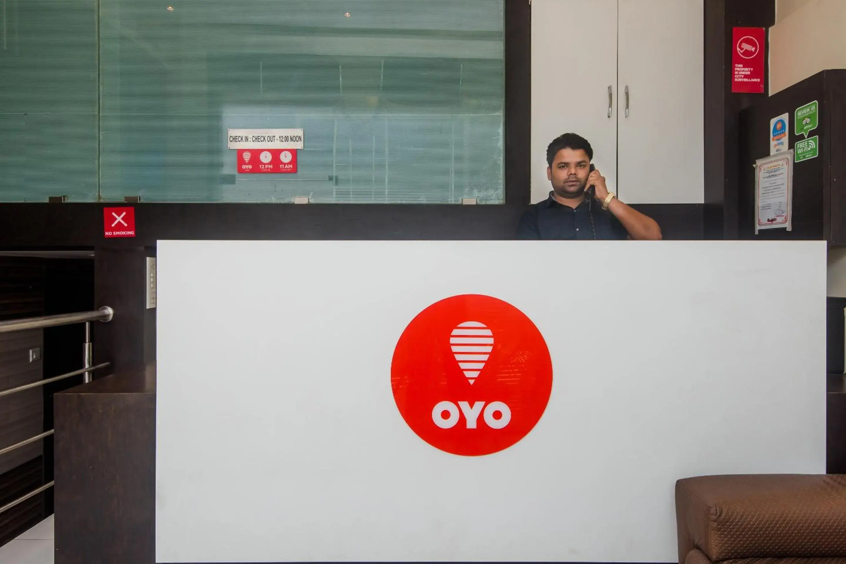 Lobby or reception in Hotel O Alfa Grand Near Chhatrapati Shivaji International Airport Lobby or reception in Hotel O Alfa Grand Near Chhatrapati Shivaji International Airport