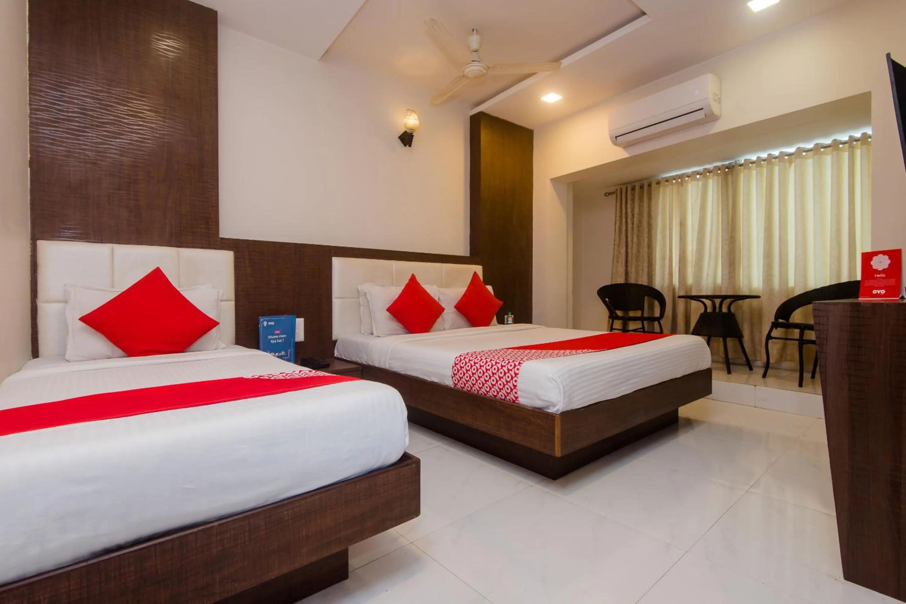 Bedroom in Hotel O Alfa Grand Near Chhatrapati Shivaji International Airport