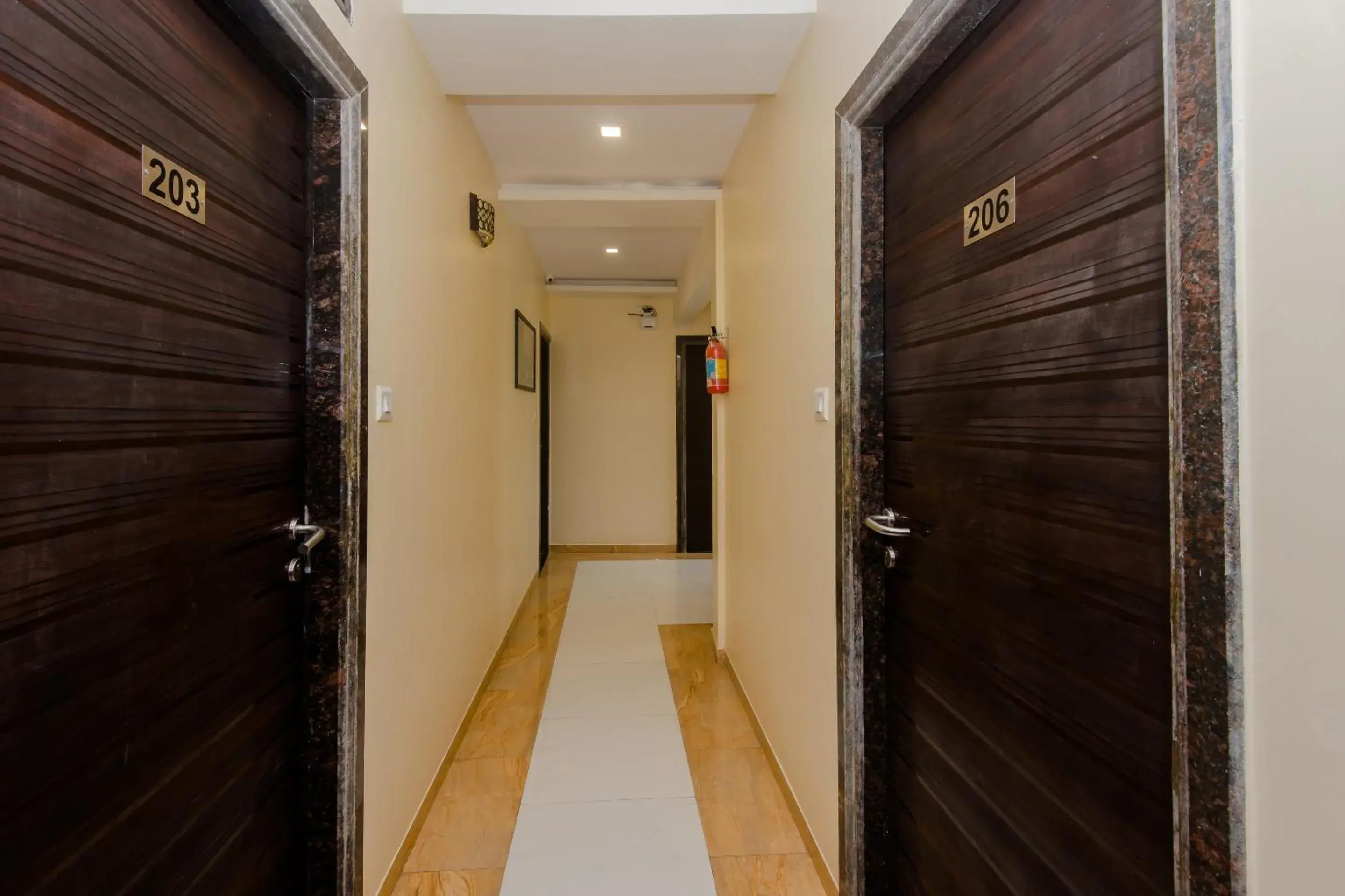 Lobby or reception in Hotel O Alfa Grand Near Chhatrapati Shivaji International Airport Lobby or reception in Hotel O Alfa Grand Near Chhatrapati Shivaji International Airport