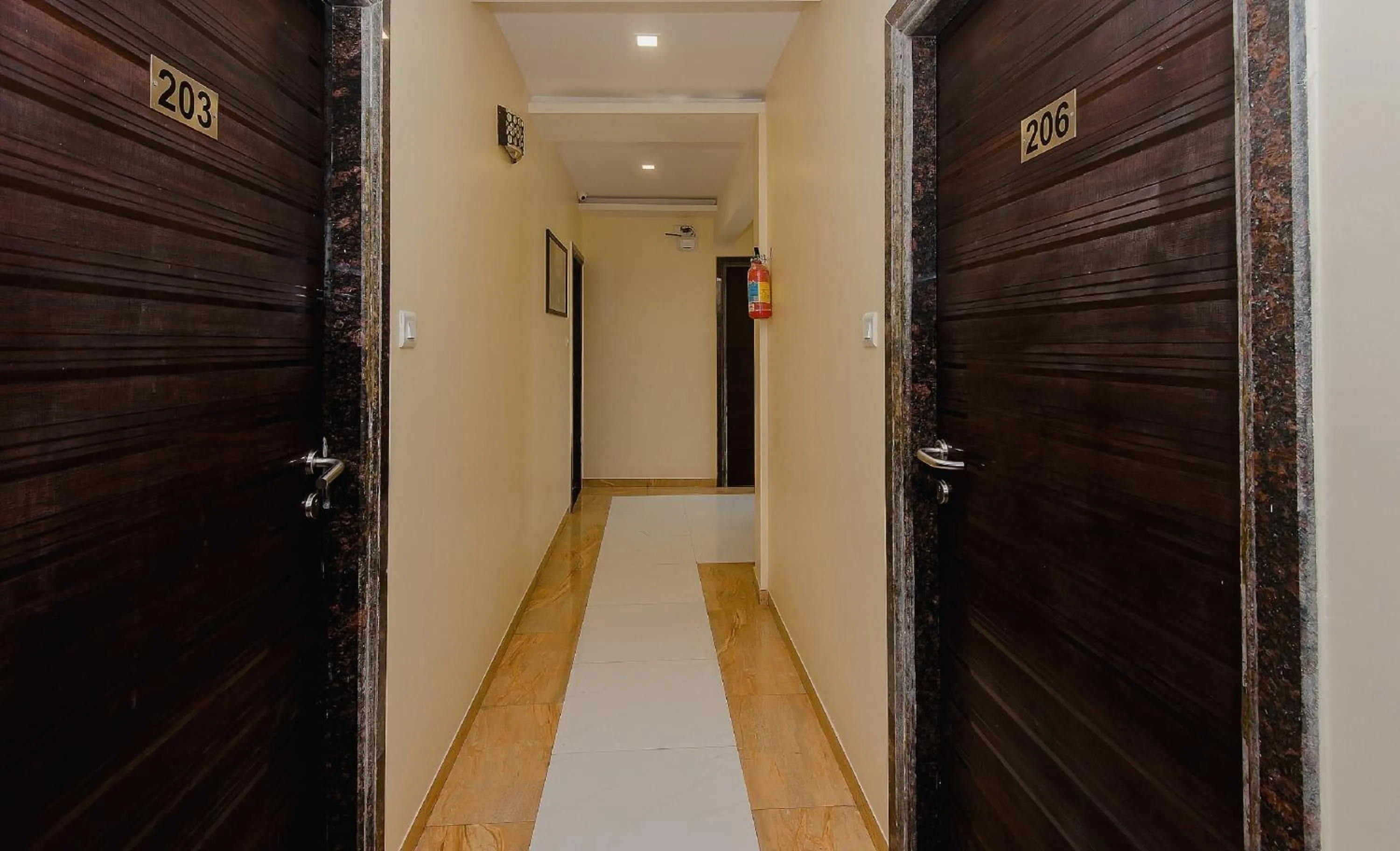 Lobby or reception in Hotel O Alfa Grand Near Chhatrapati Shivaji International Airport