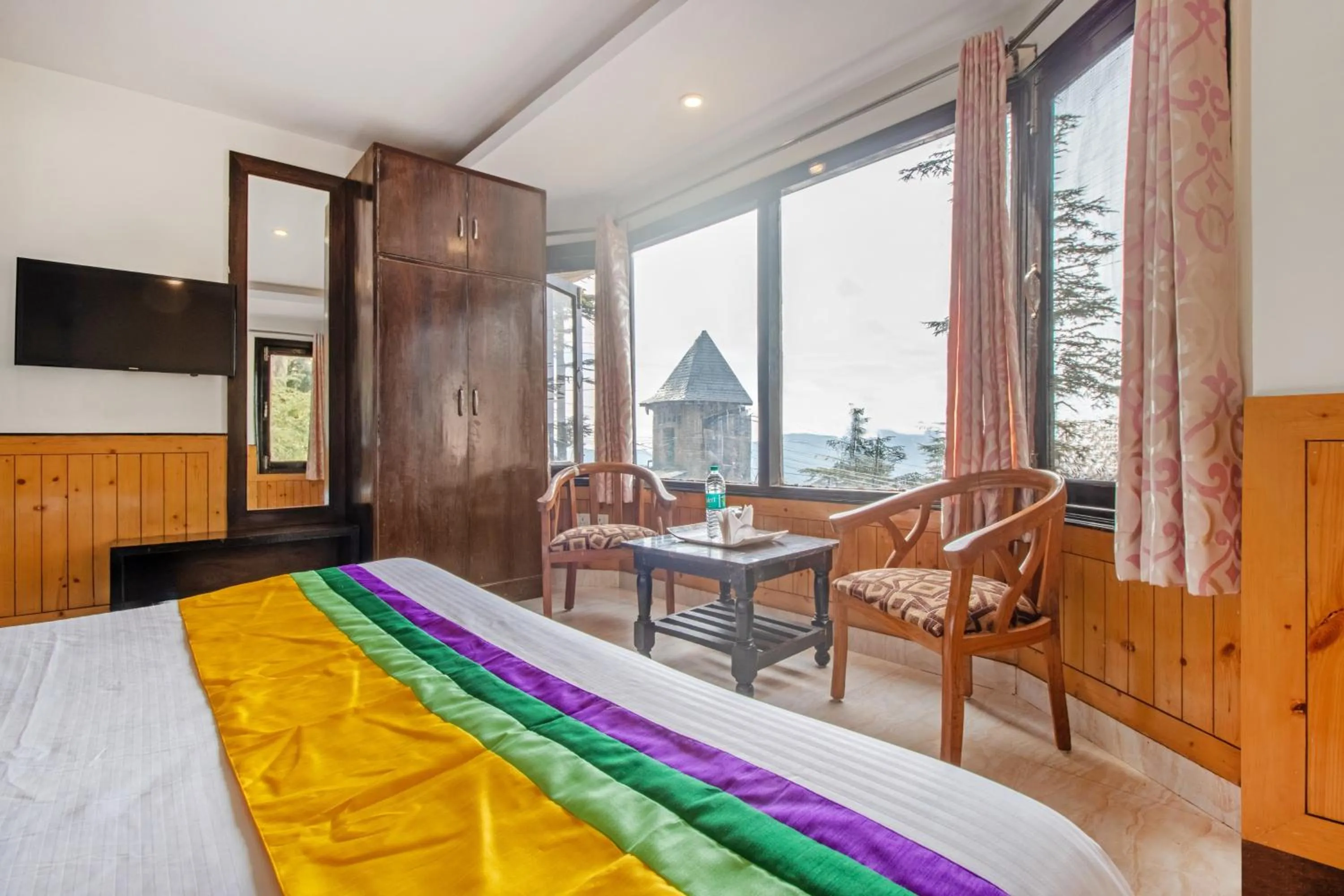 Bedroom, Bed in Itsy Hotels Avantika With Forest View
