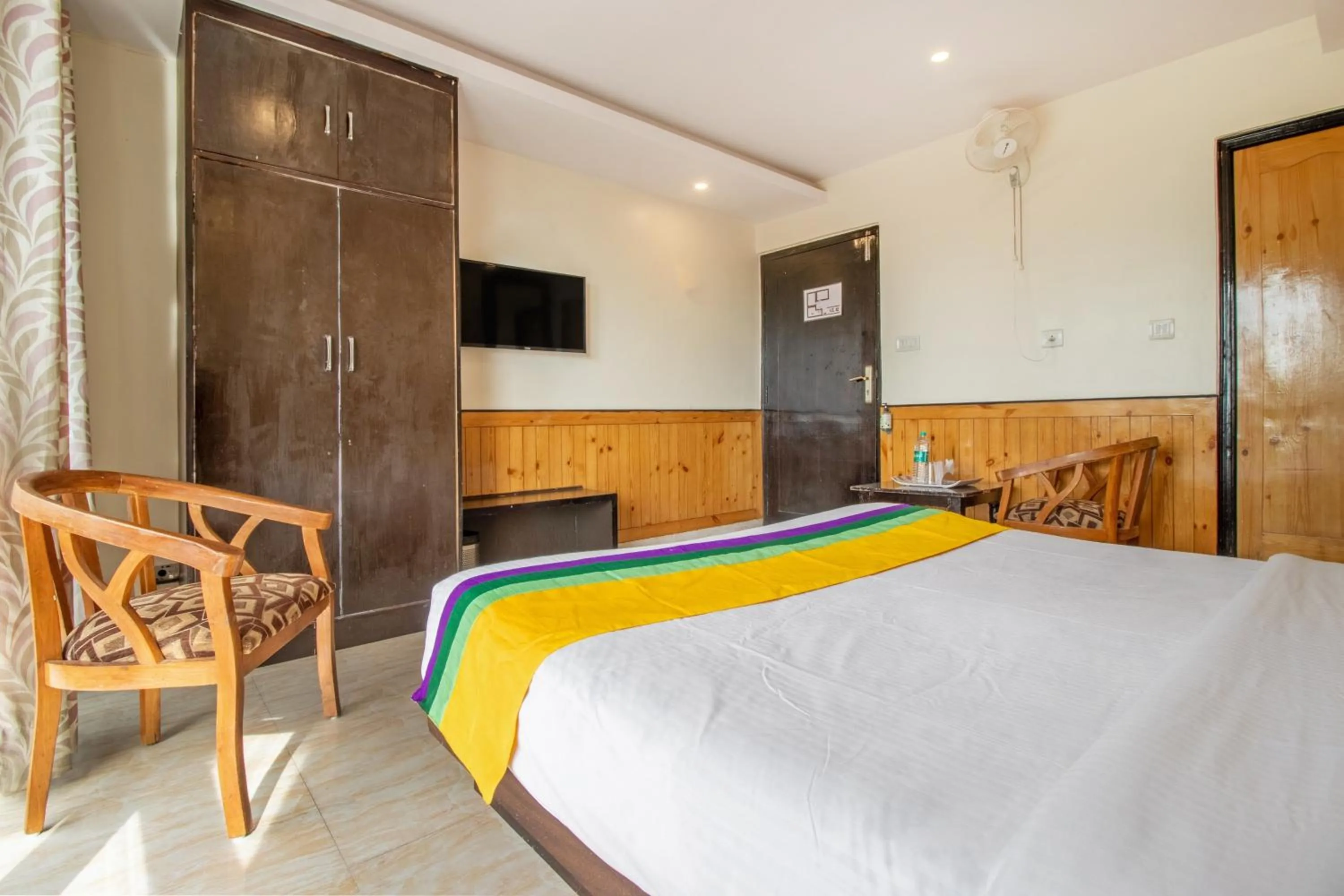 Bedroom, Bed in Itsy Hotels Avantika With Forest View
