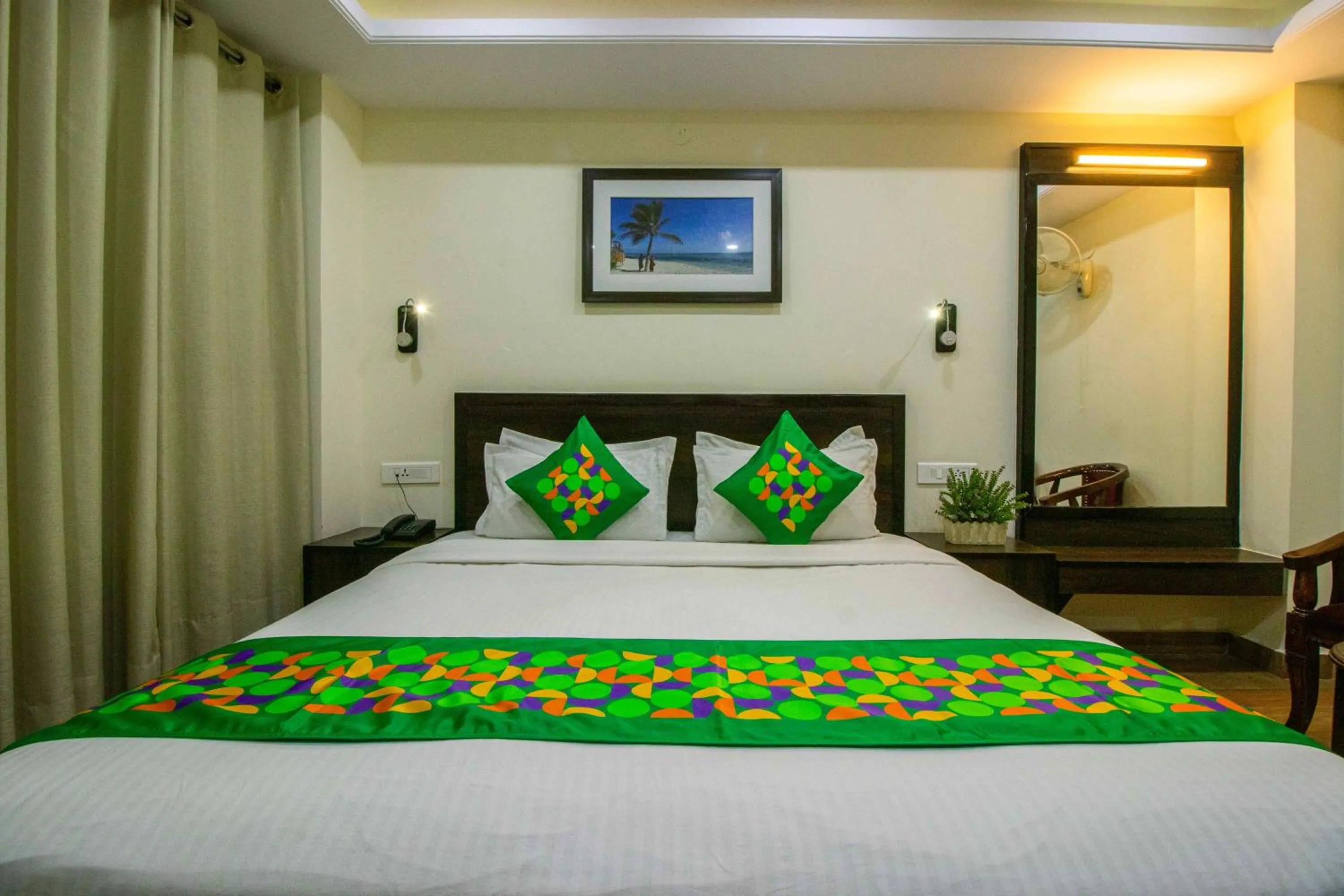 Bedroom, Bed in Treebo Maharaja, Near Mall Road