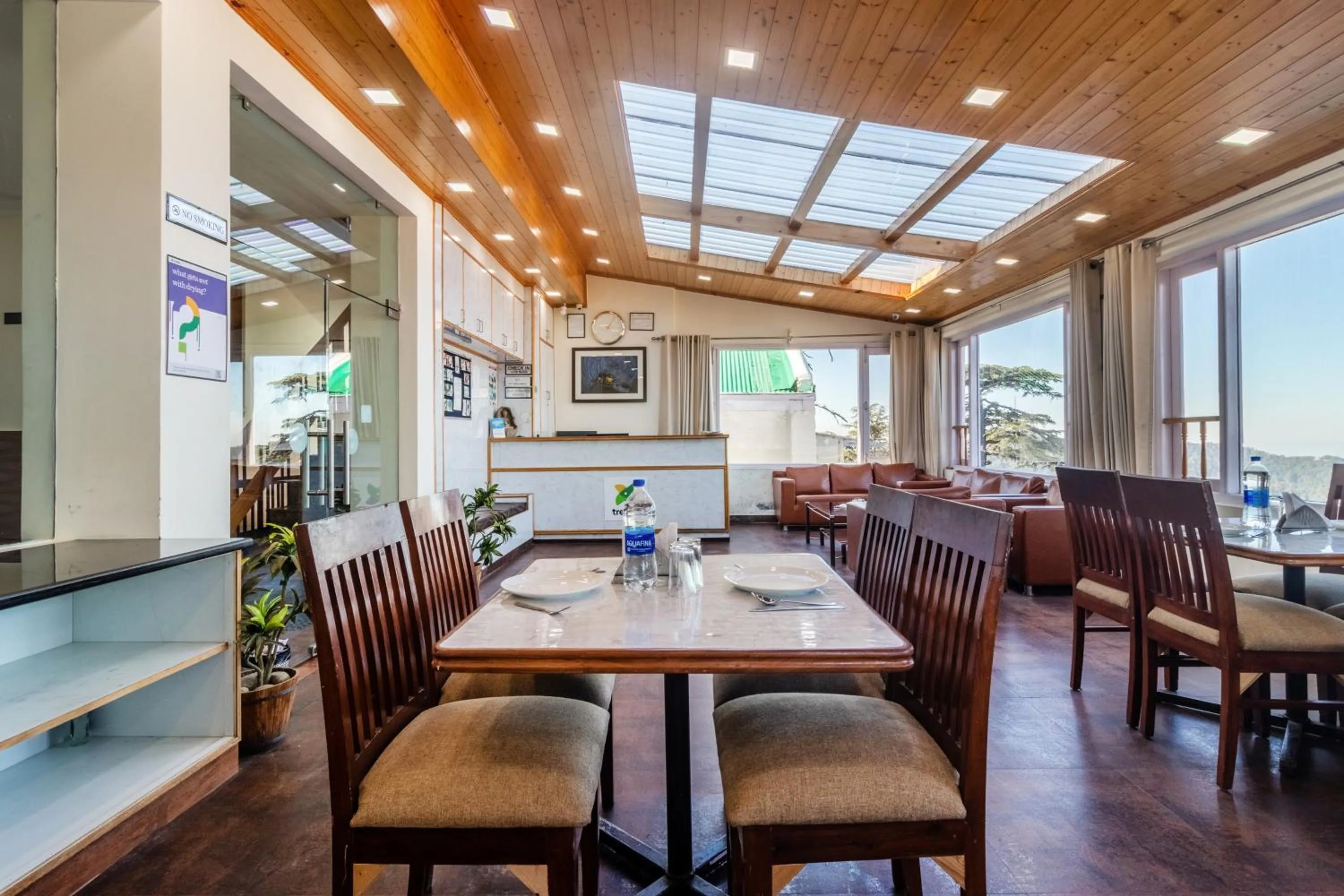 Restaurant/places to eat in Treebo Maharaja, Near Mall Road