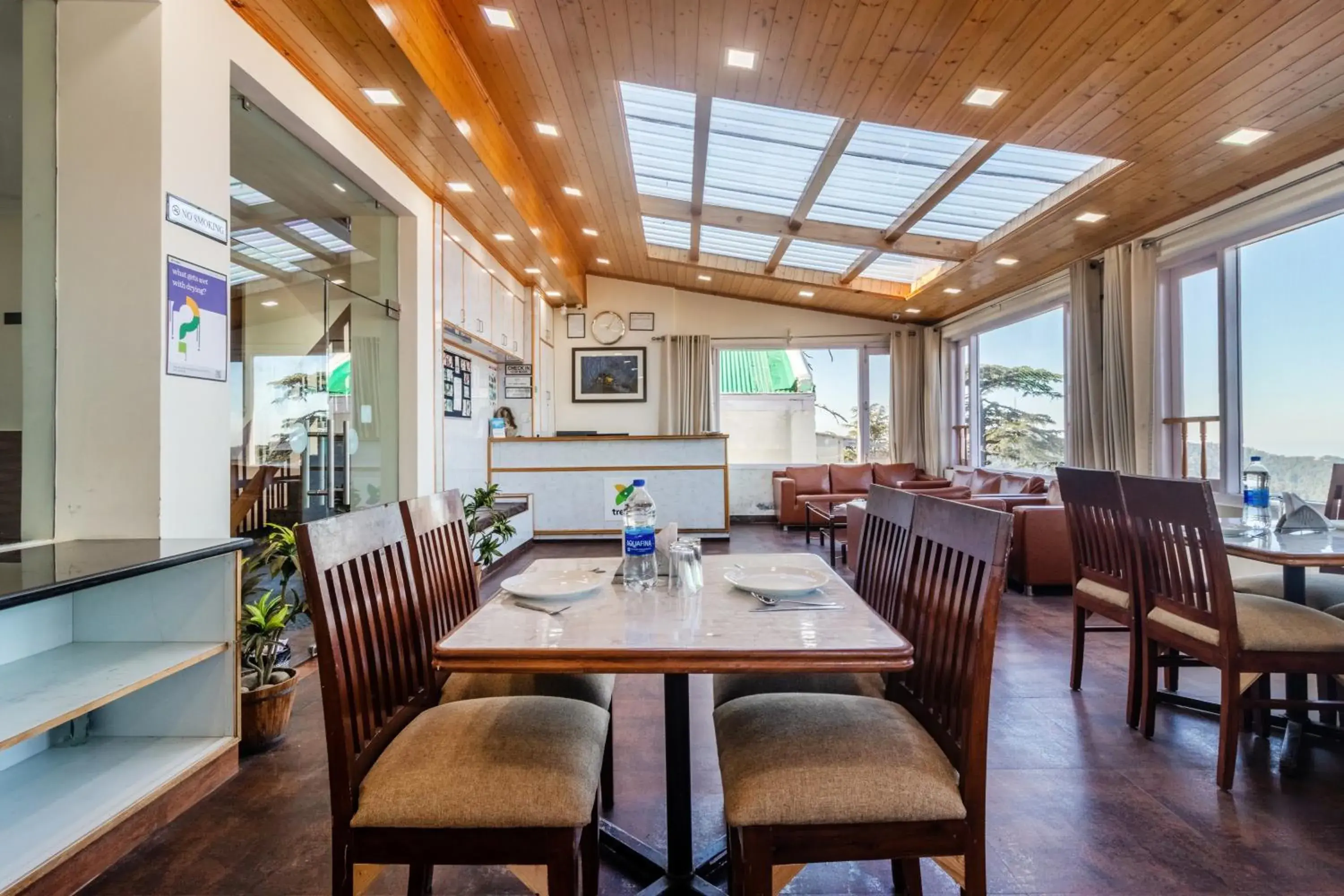 Restaurant/places to eat in Treebo Maharaja, Near Mall Road Restaurant/places to eat in Treebo Maharaja, Near Mall Road