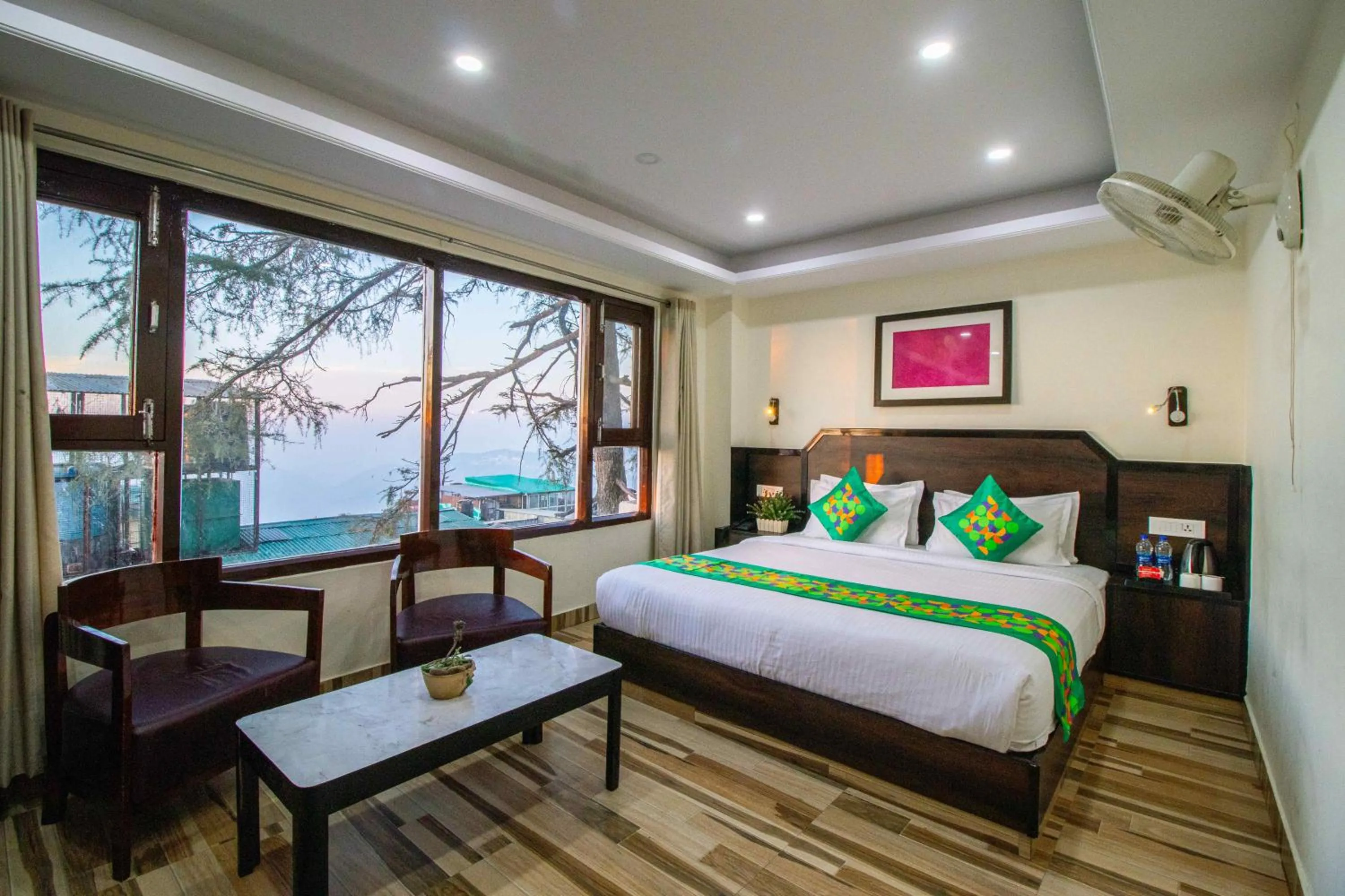 Bedroom, Bed in Treebo Maharaja, Near Mall Road