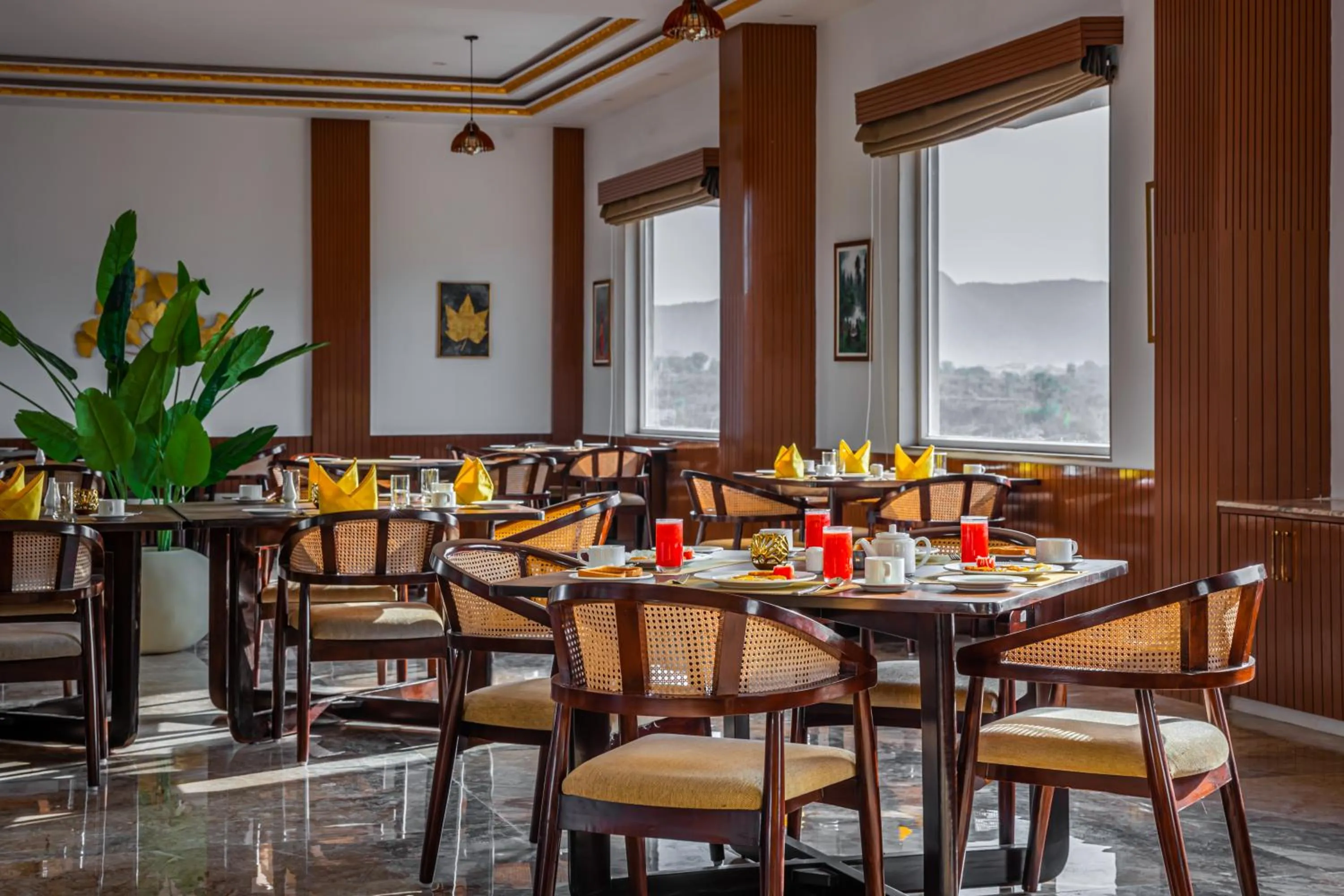 Restaurant/places to eat in Tree of Life Vantara Resort & Spa