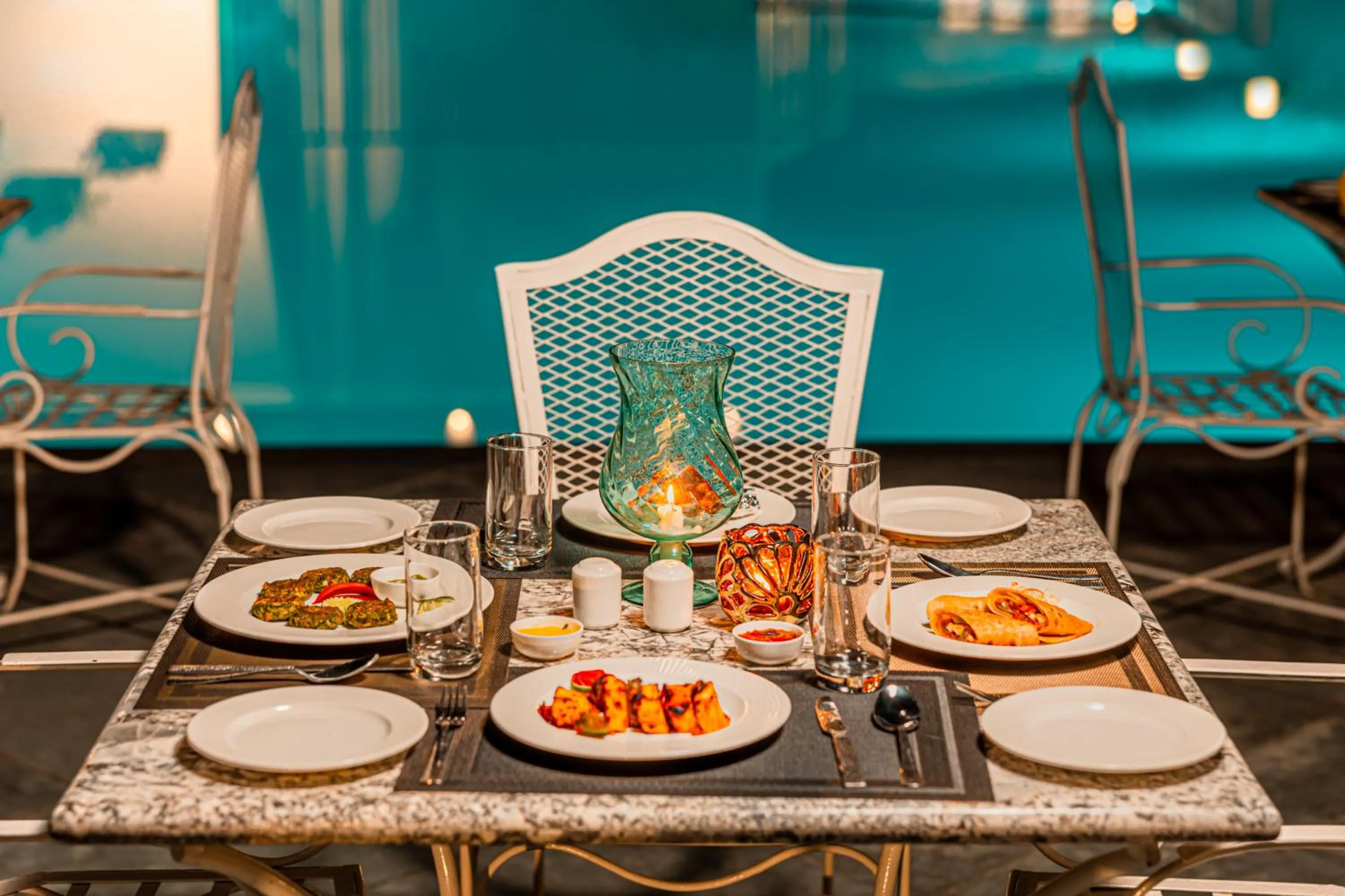 Food and drinks in Tree of Life Vantara Resort & Spa