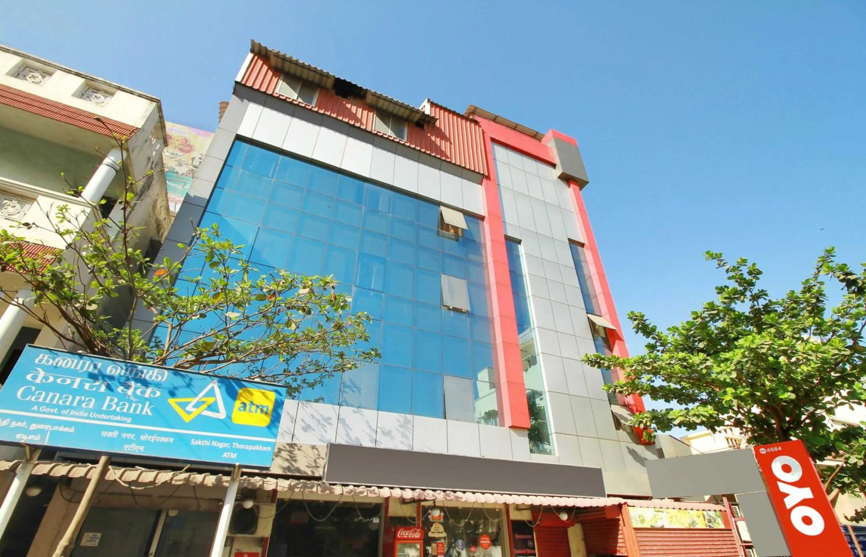 Facade/entrance in Hotel O India Gate