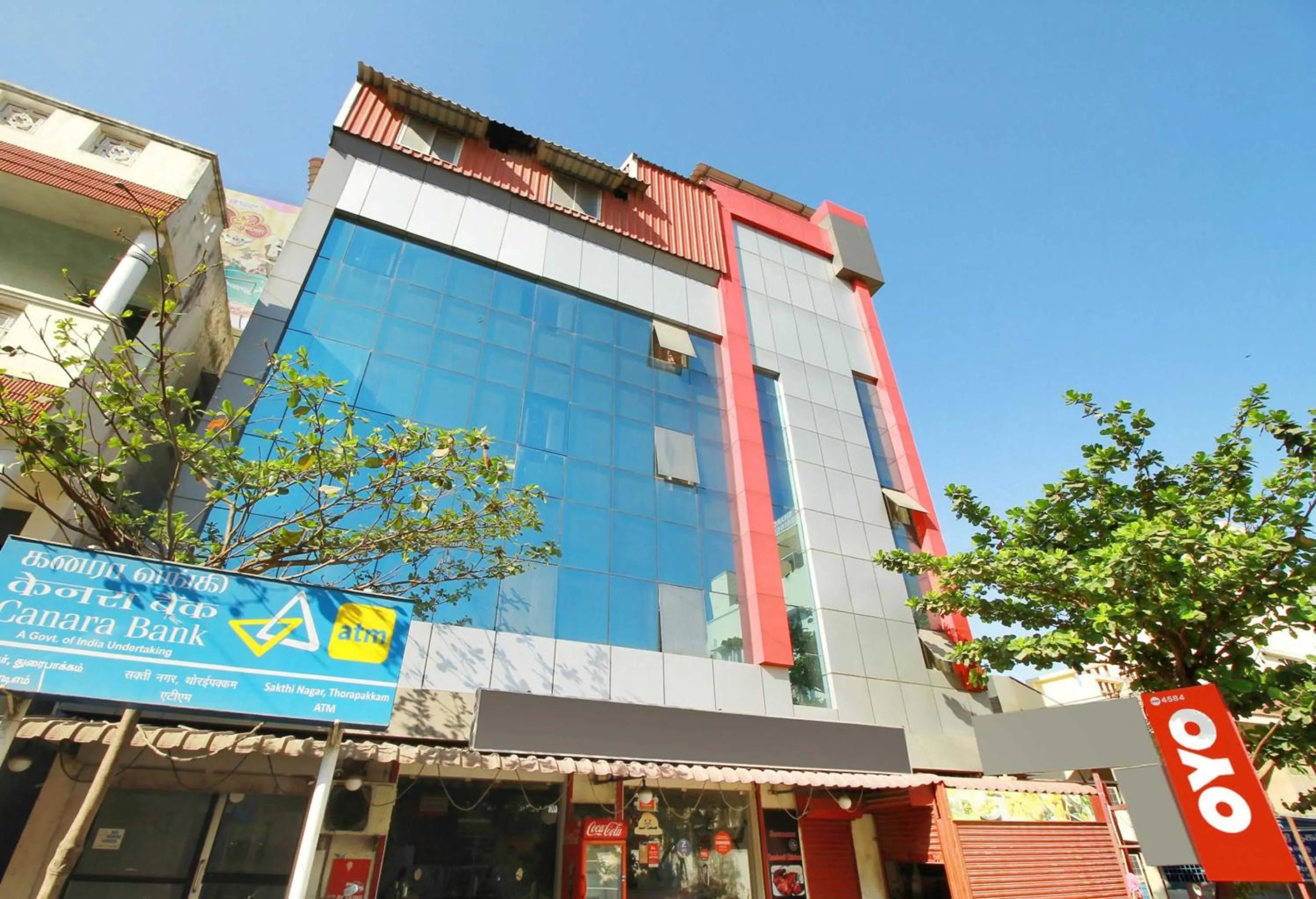 Facade/entrance in Hotel O India Gate