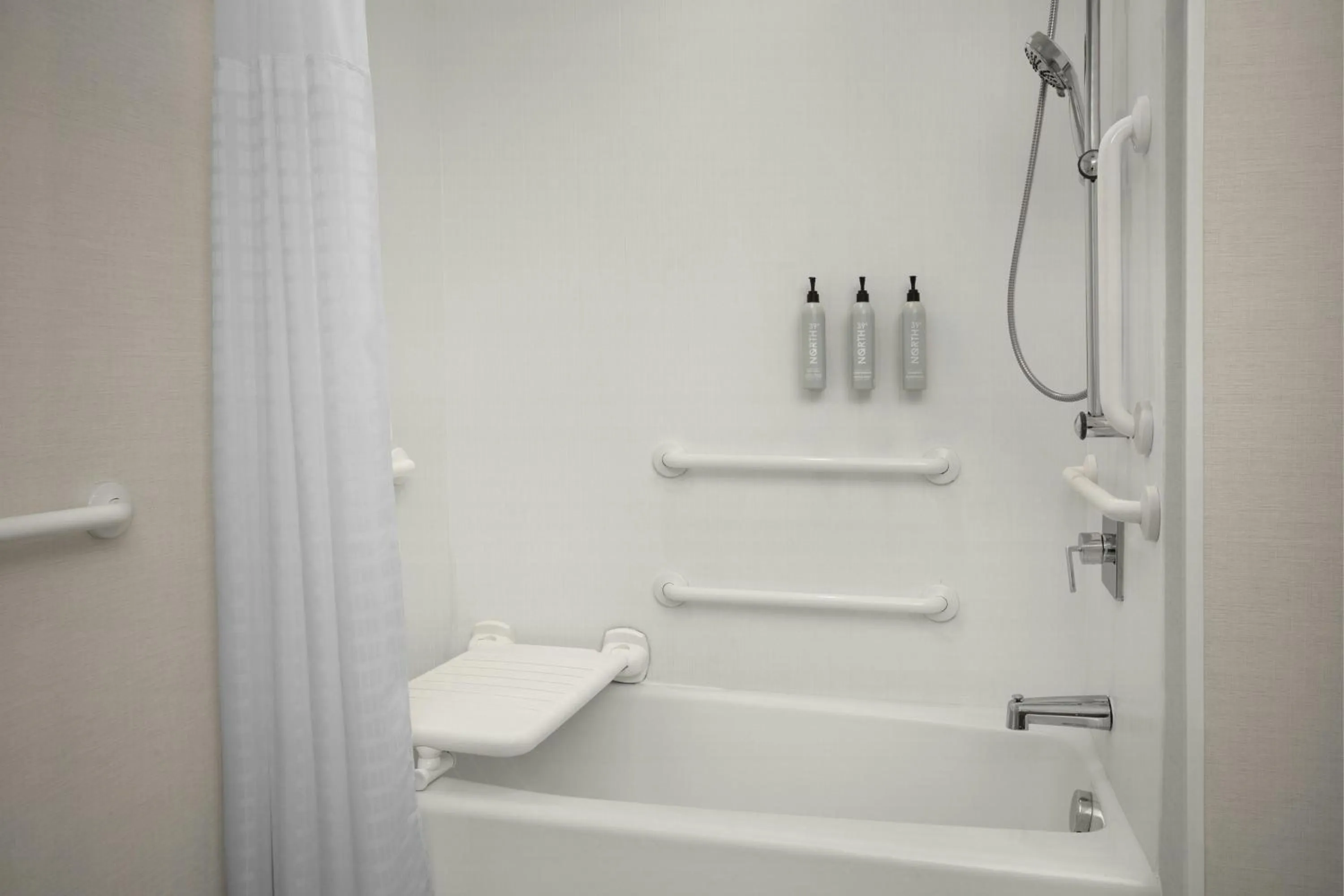 Photo of the whole room in Courtyard by Marriott El Paso East/I-10