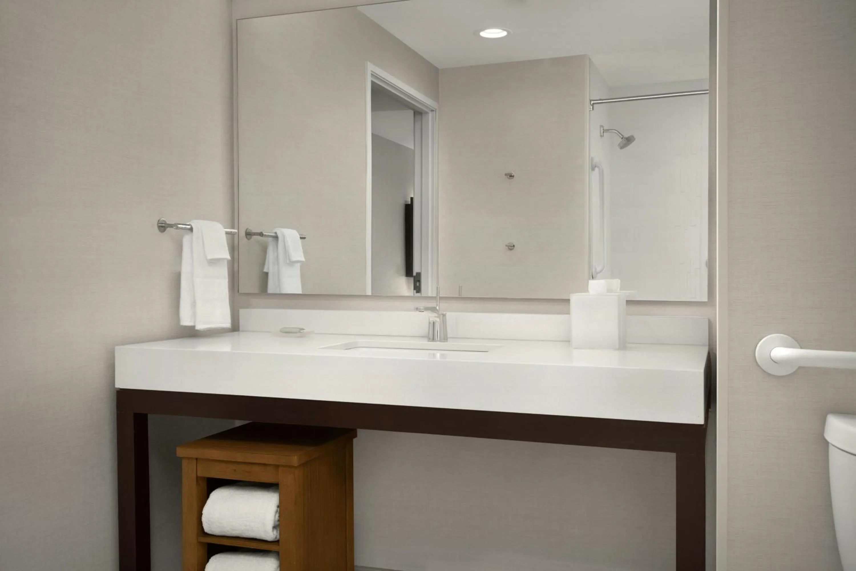 Bathroom in Courtyard by Marriott El Paso East/I-10