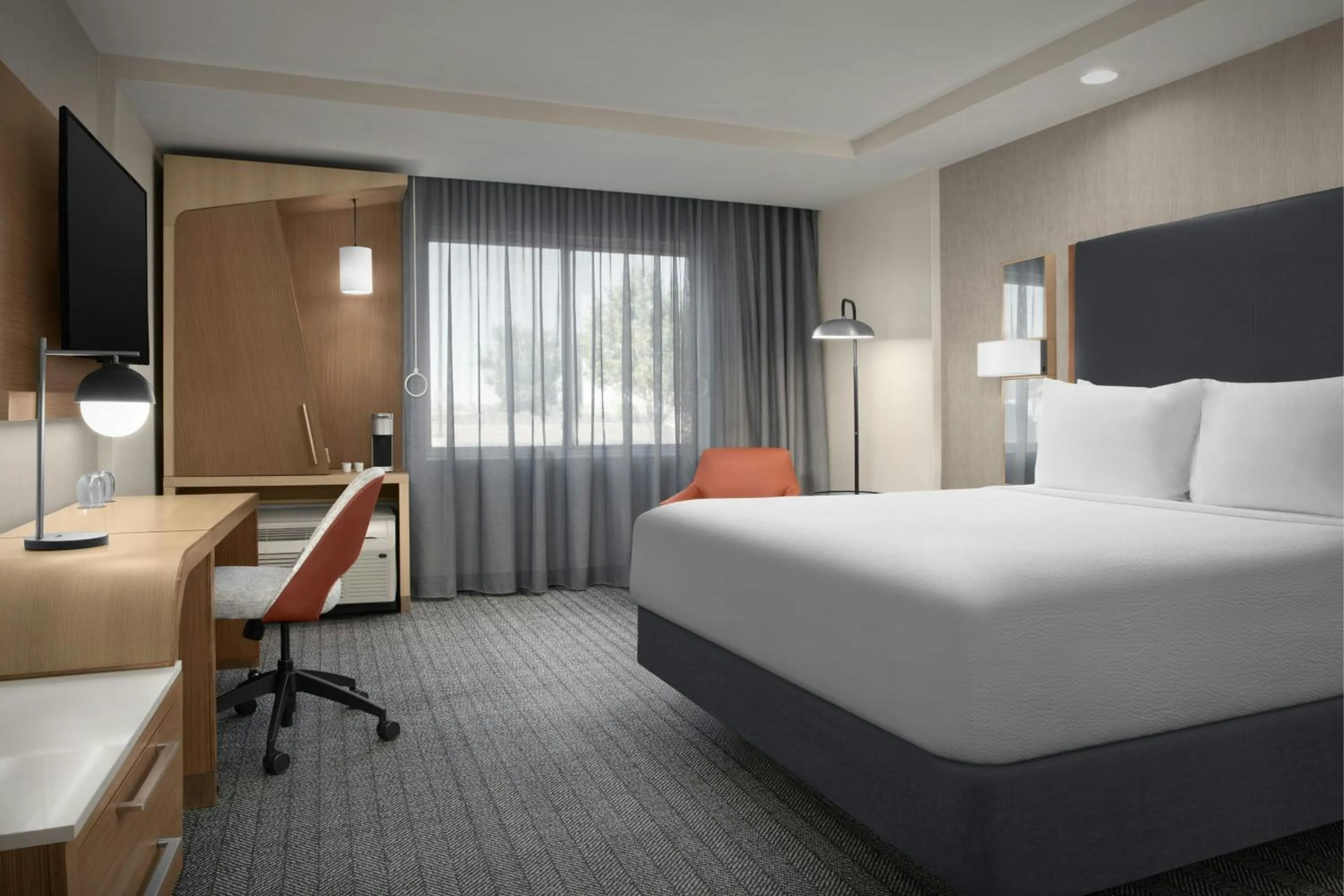 Photo of the whole room, Bed in Courtyard by Marriott El Paso East/I-10