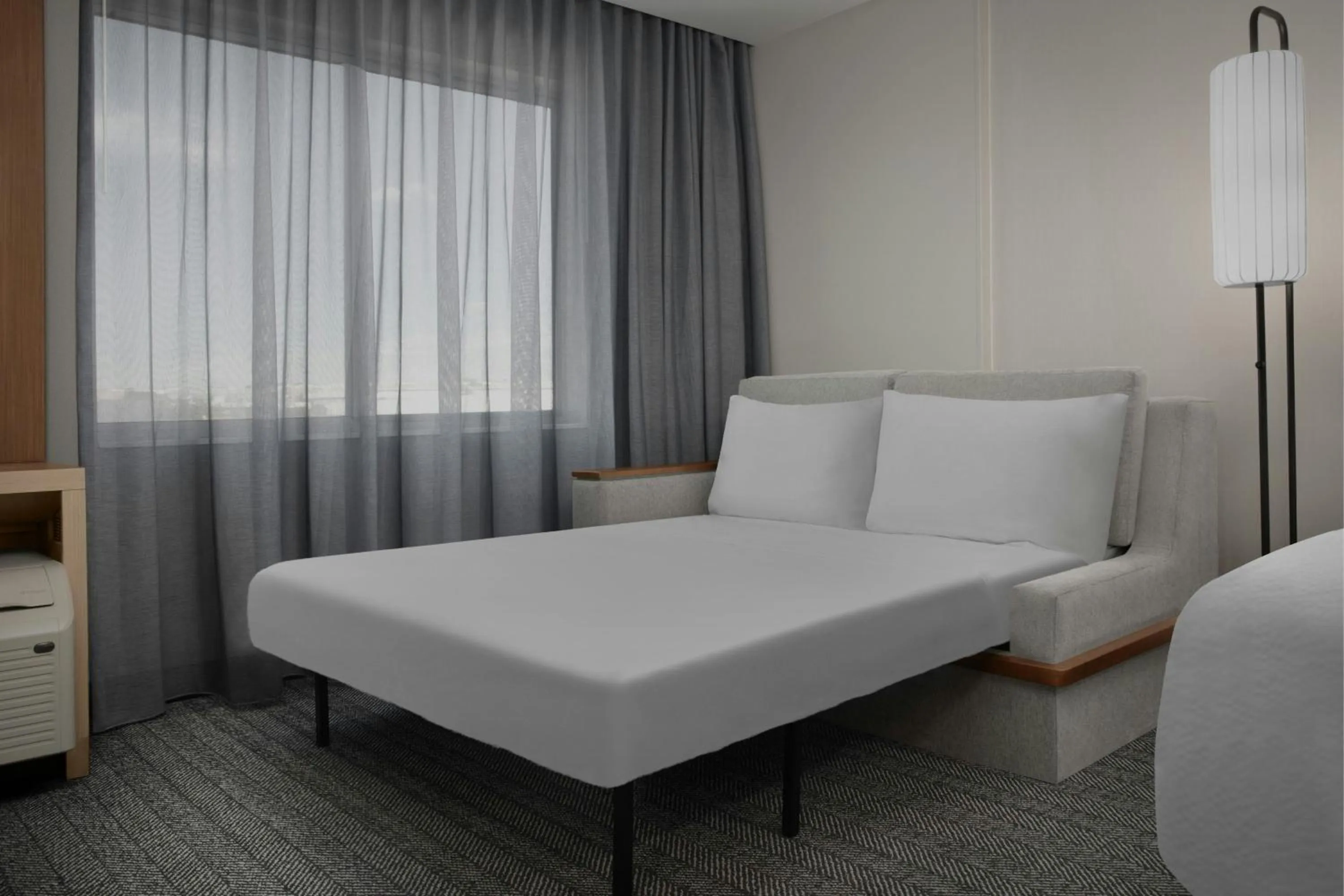 Photo of the whole room, Bed in Courtyard by Marriott El Paso East/I-10