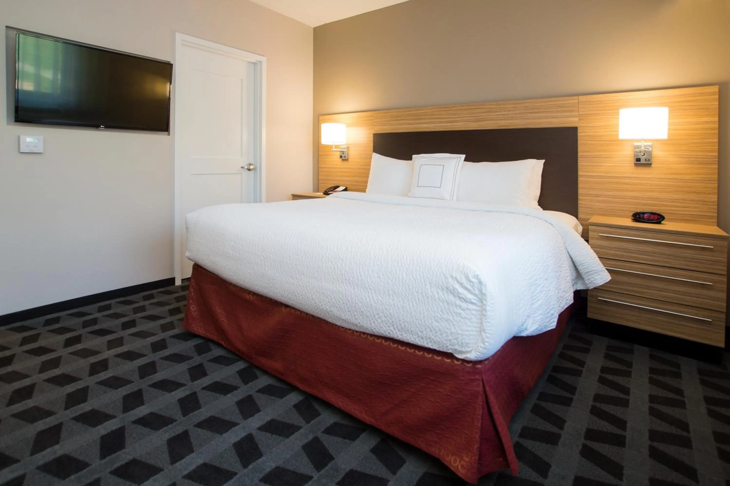 Bedroom, Bed in TownePlace Suites by Marriott Pittsburgh Cranberry Township