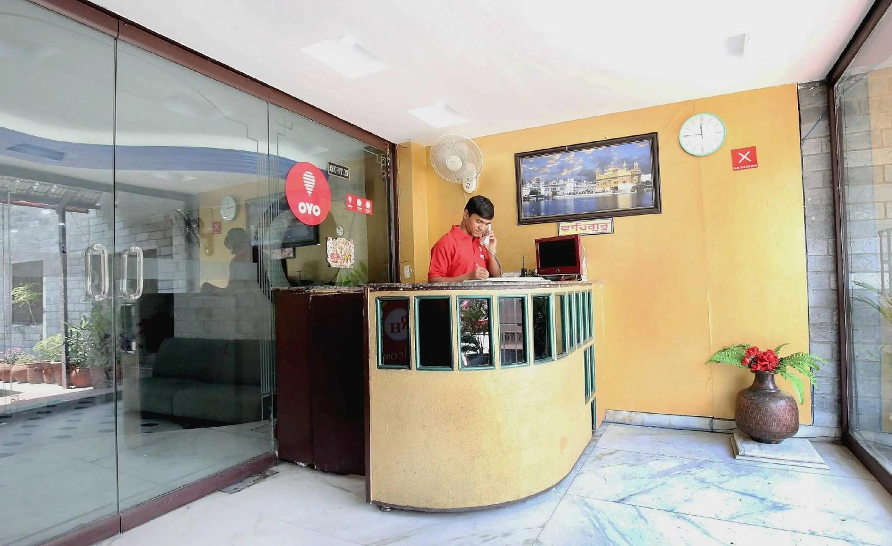 Lobby or reception in Hotel O Rajmahal