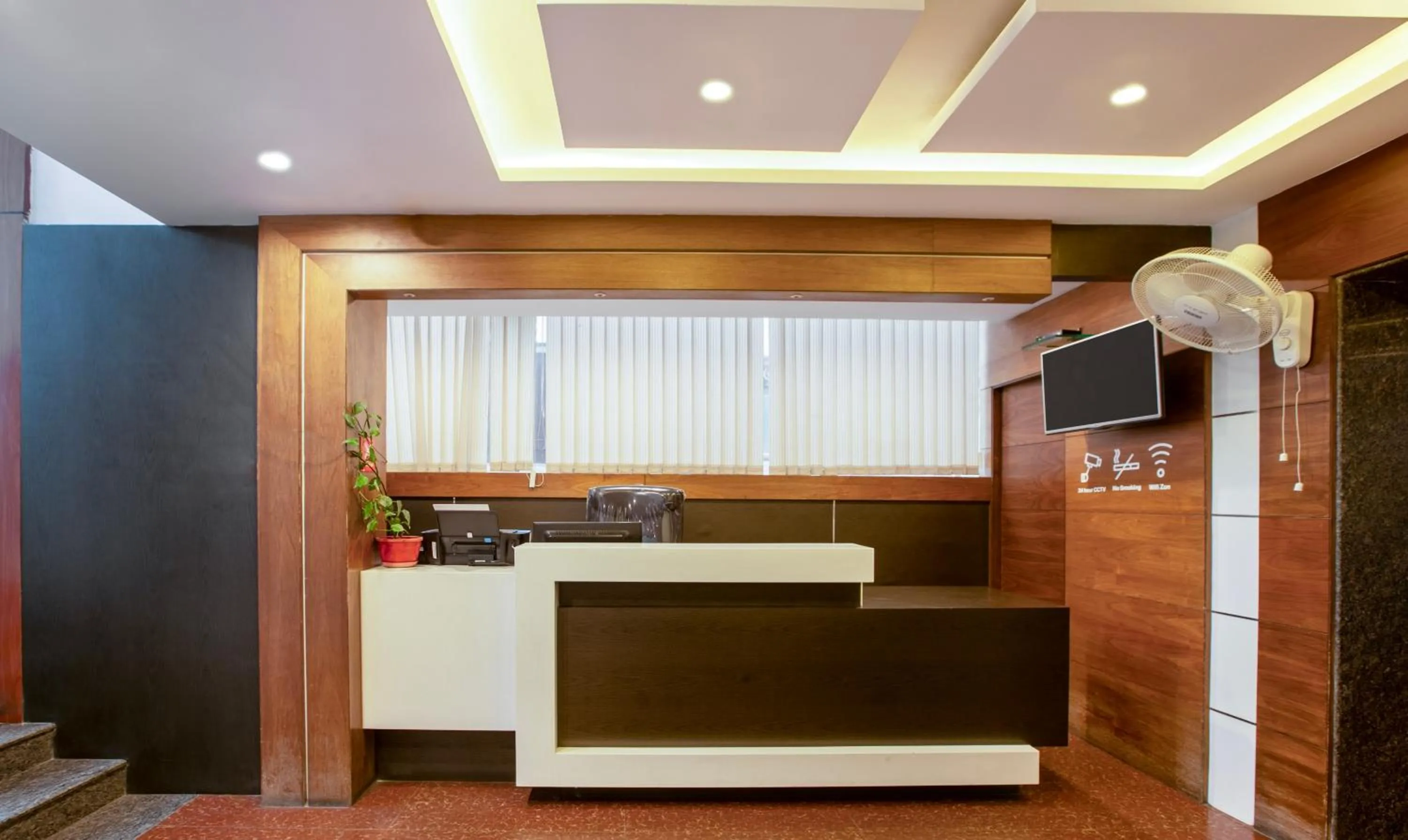 Facade/entrance in Treebo New Plus Point