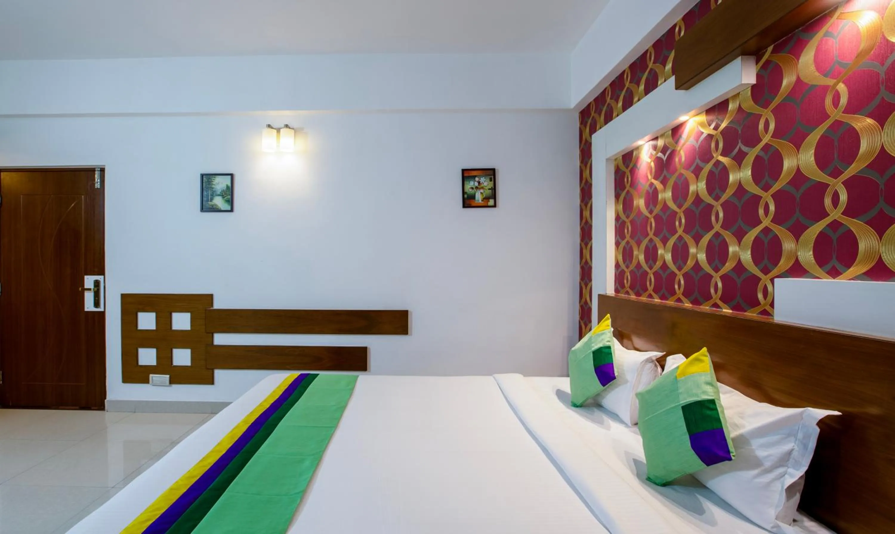 Bed in Treebo New Plus Point