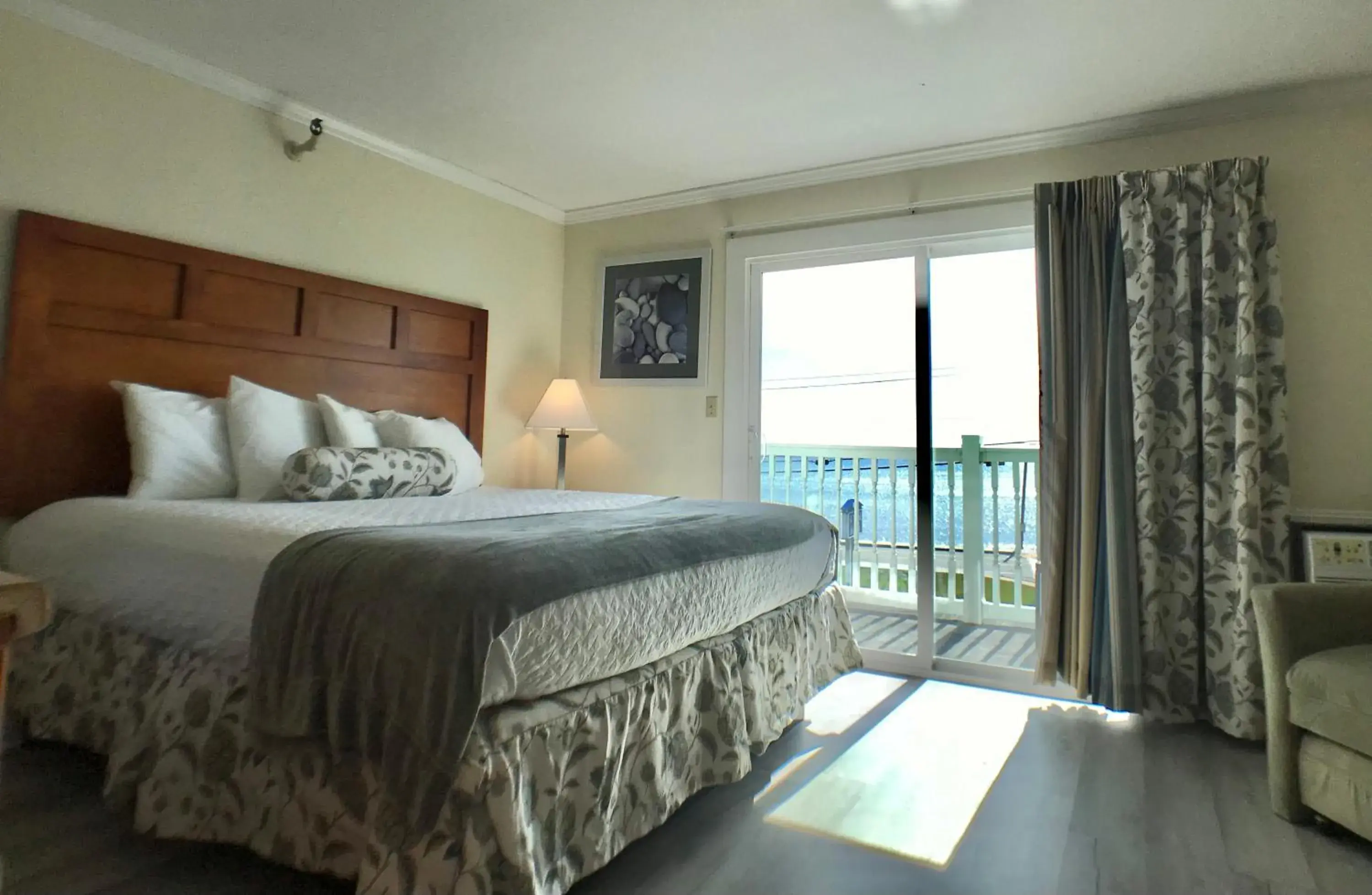 King Room with Balcony in Sunrise Motel King Room with Balcony in Sunrise Motel