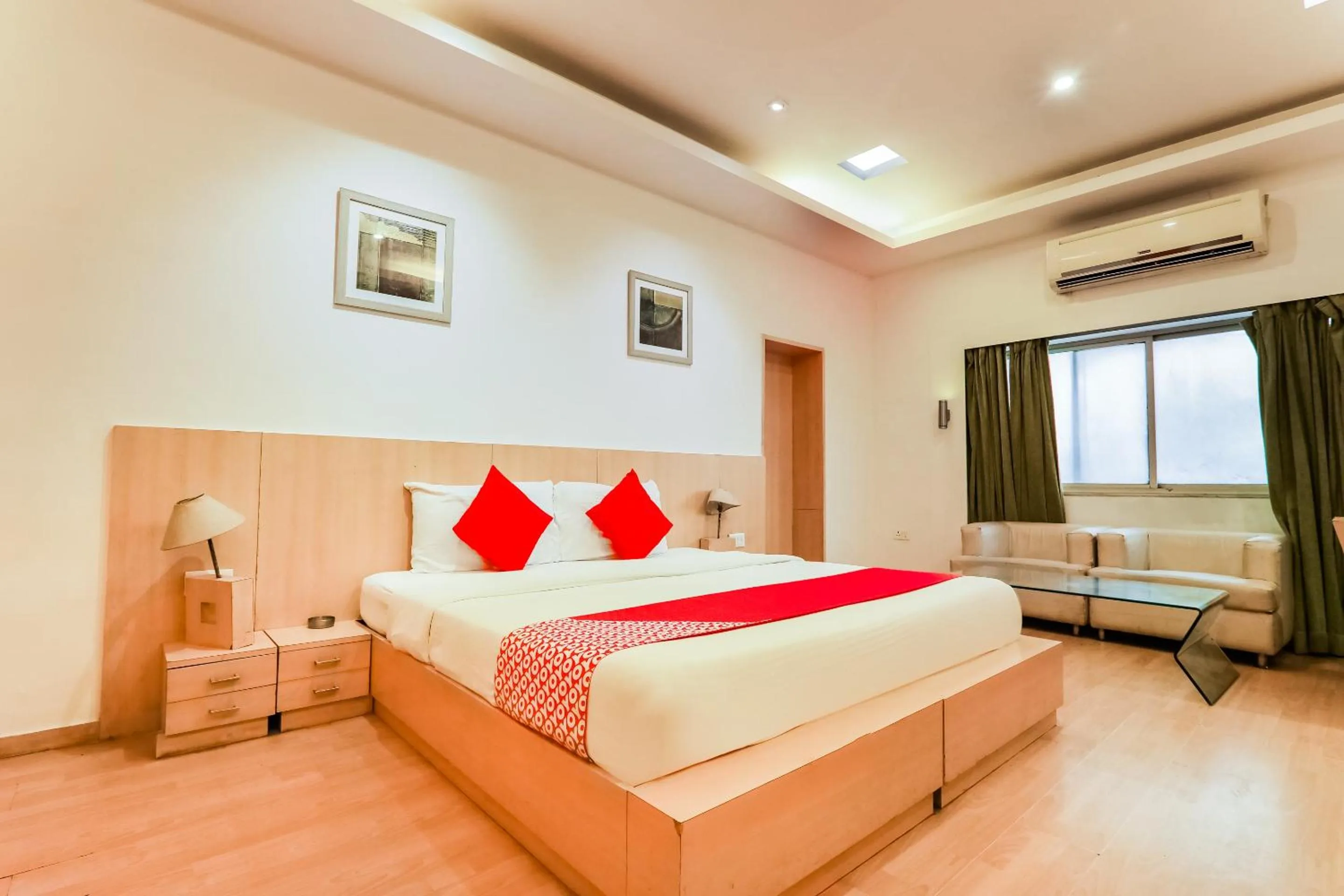 Bedroom in Super Hotel O Resort Sita Kiran