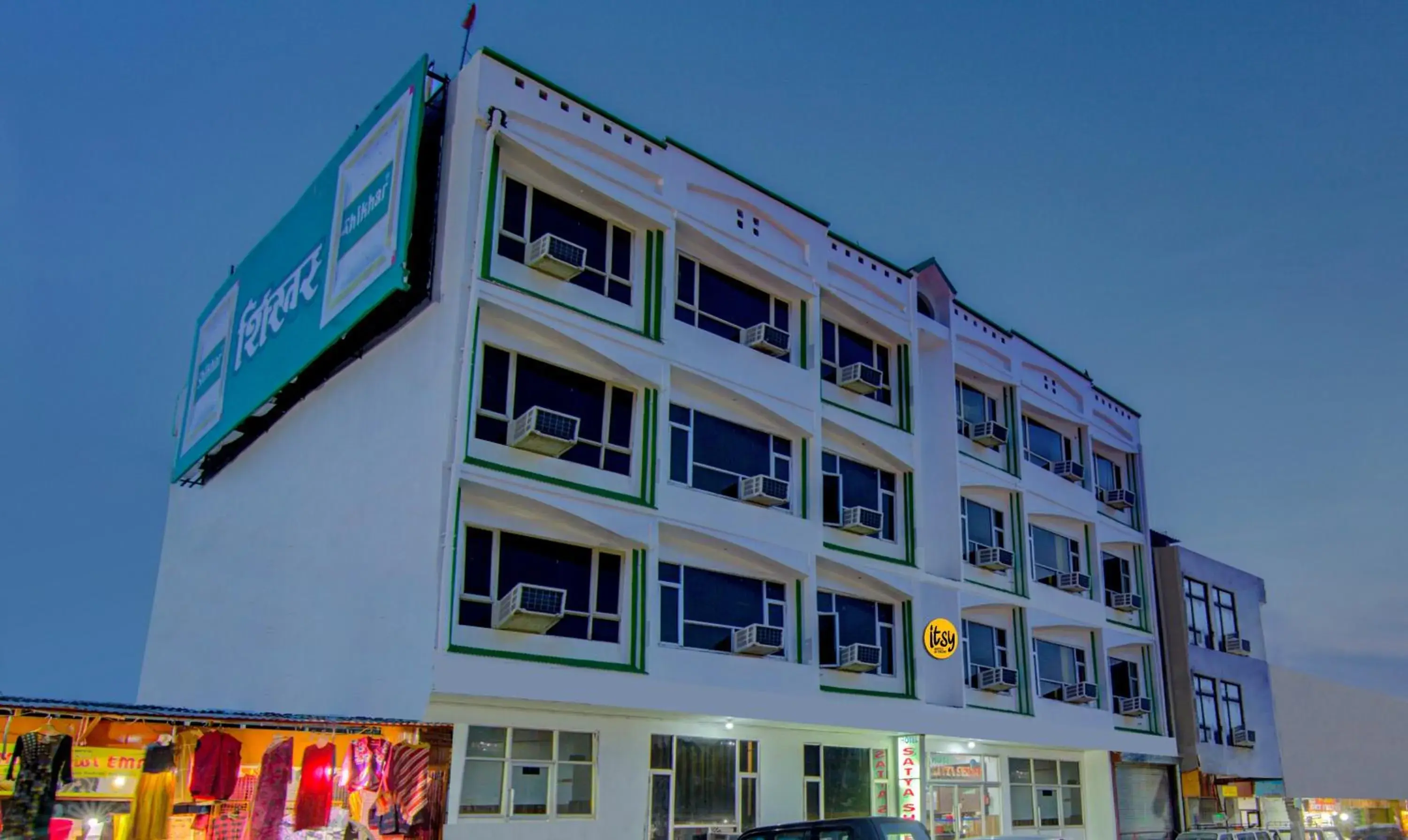 Property building in Itsy Hotels Satya Shree Property building in Itsy Hotels Satya Shree