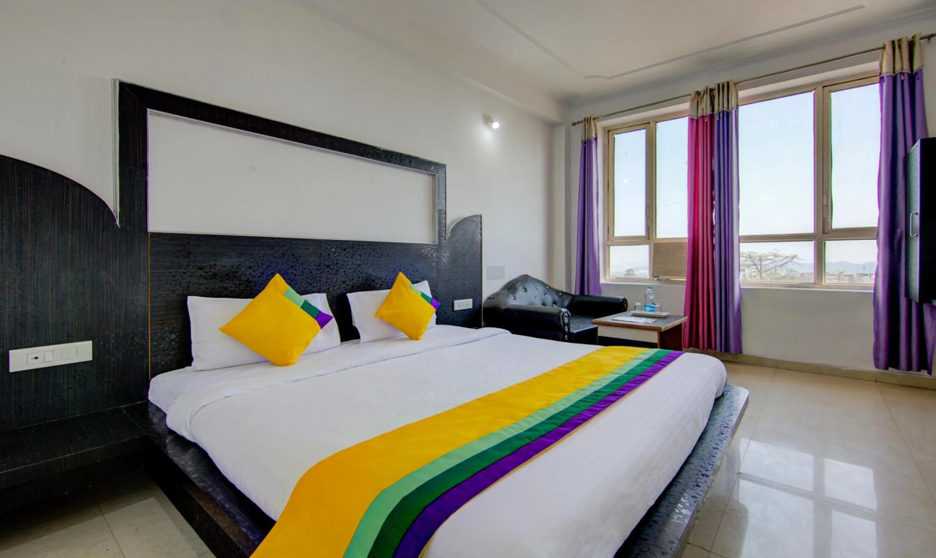 Bedroom, Bed in Itsy Hotels Satya Shree