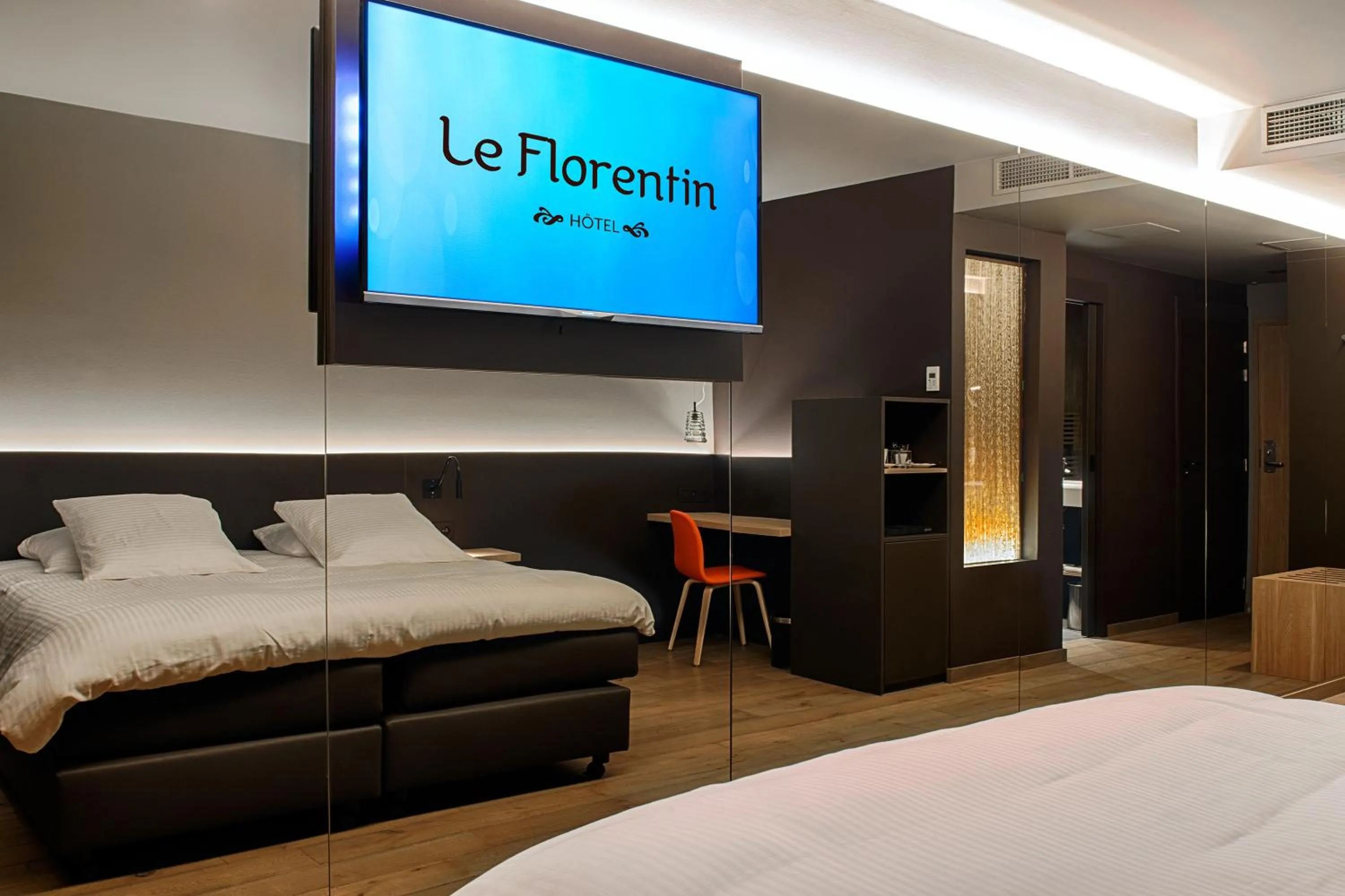 Photo of the whole room, Bed in Le Florentin