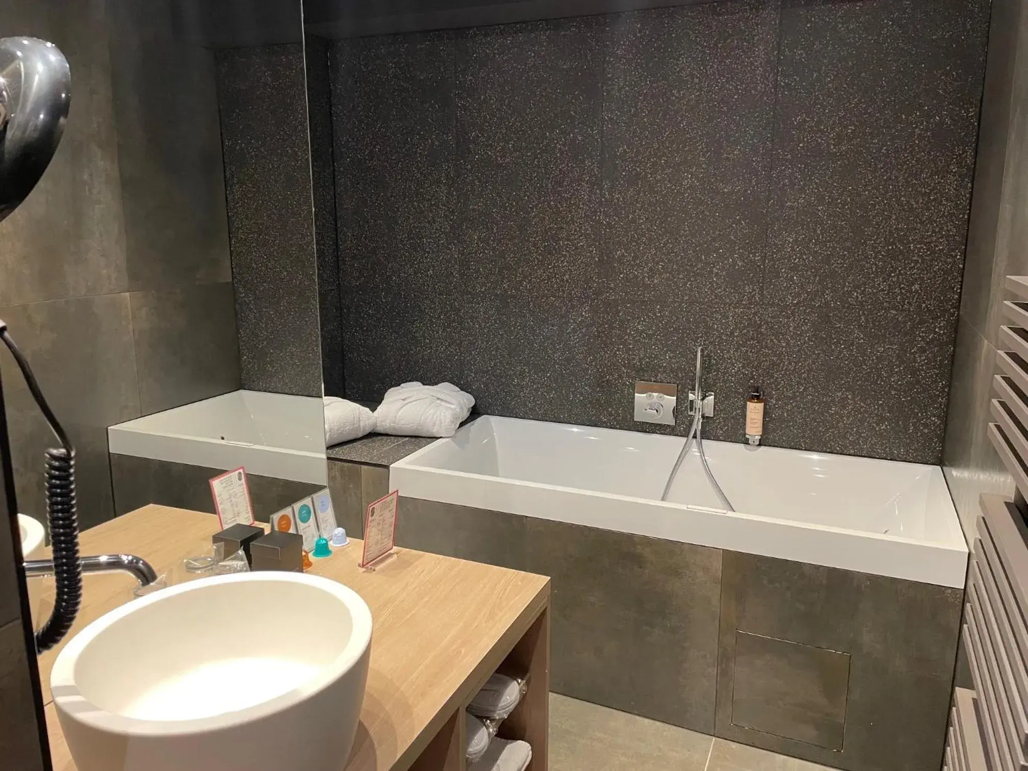 Superior Family Room in Le Florentin Superior Family Room in Le Florentin