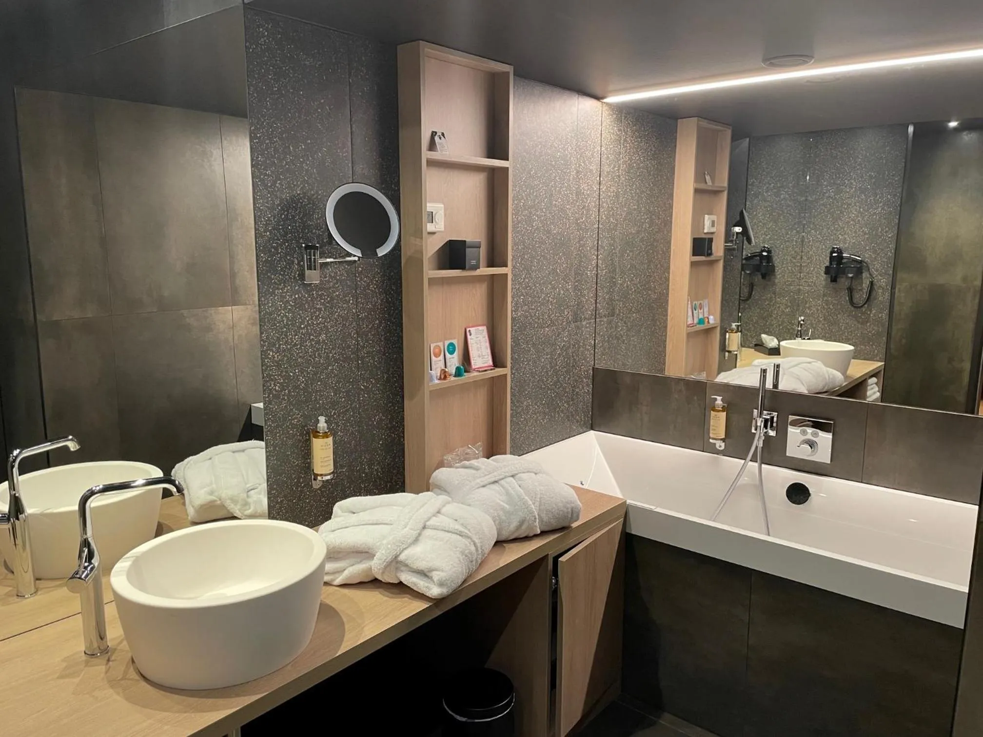 Bathroom in Le Florentin