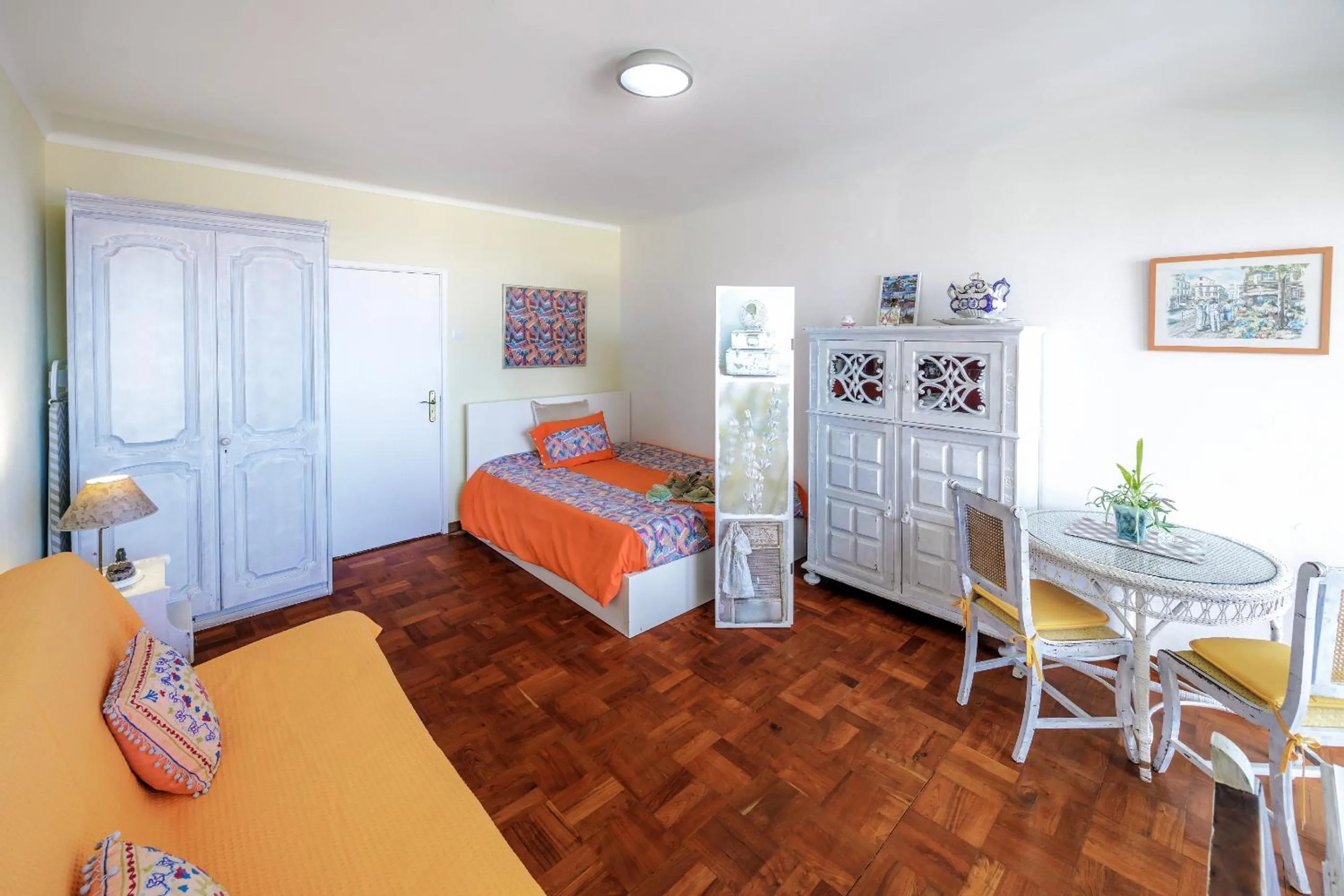 Photo of the whole room, Bed in Vista Oceano II
