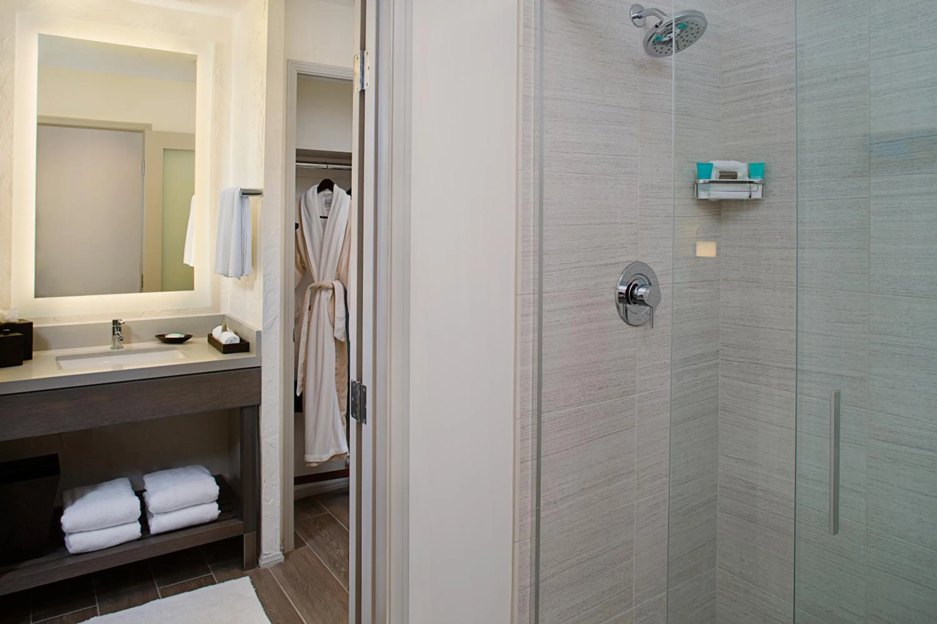 Bathroom in Palmoro House