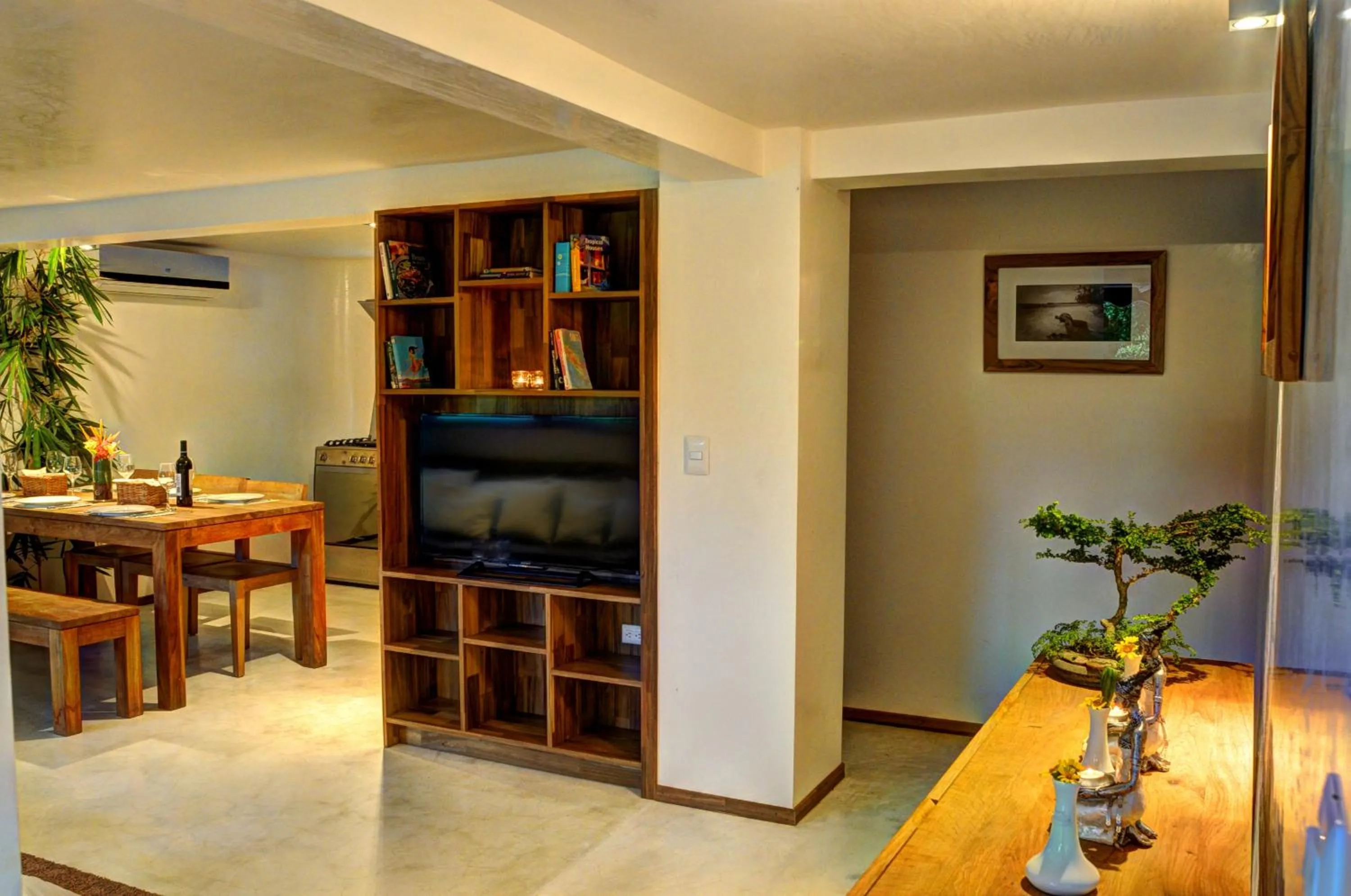 Living room in Moana Surf Resort