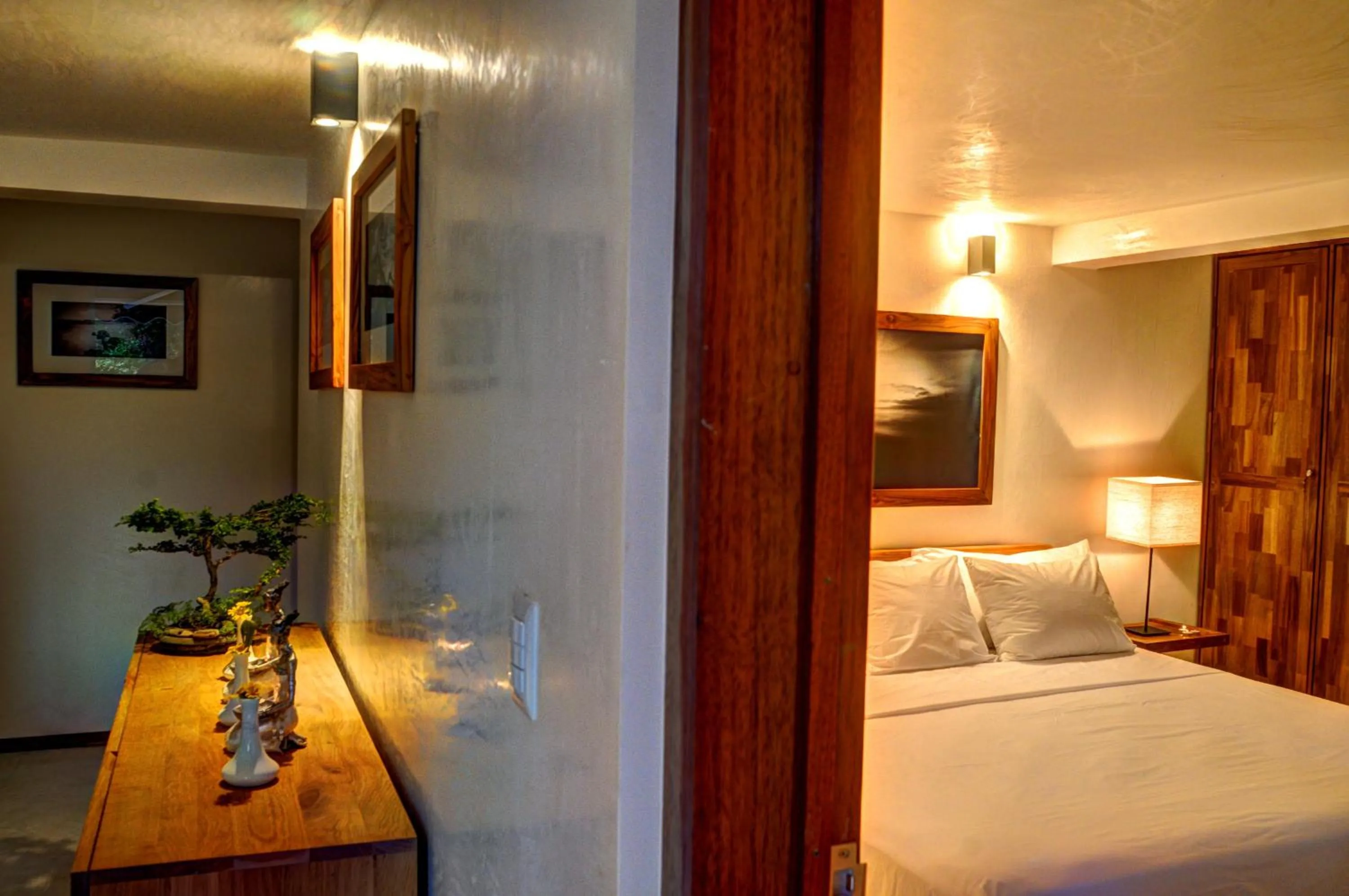 Bedroom, Bed in Moana Surf Resort