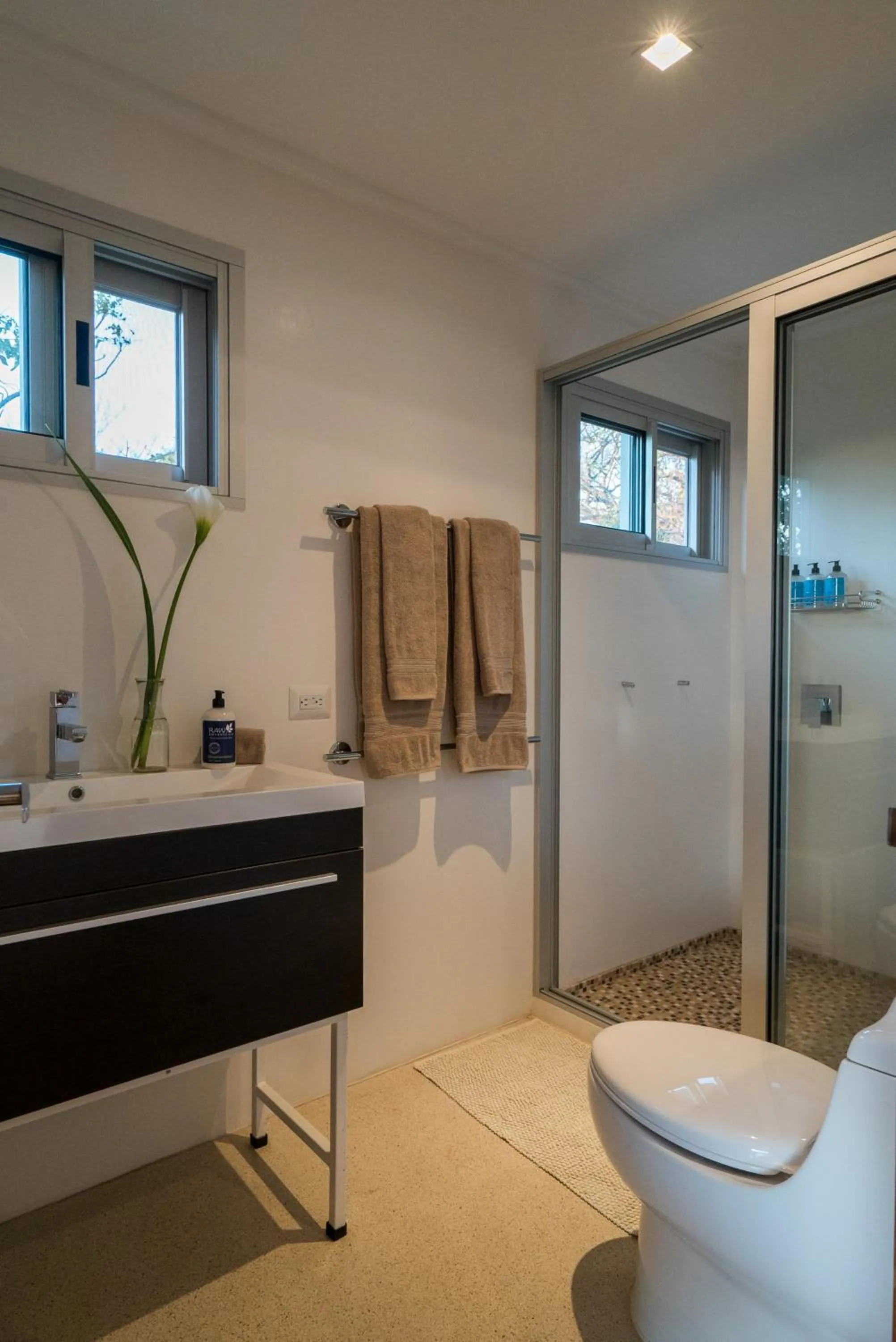 Bathroom in Moana Surf Resort