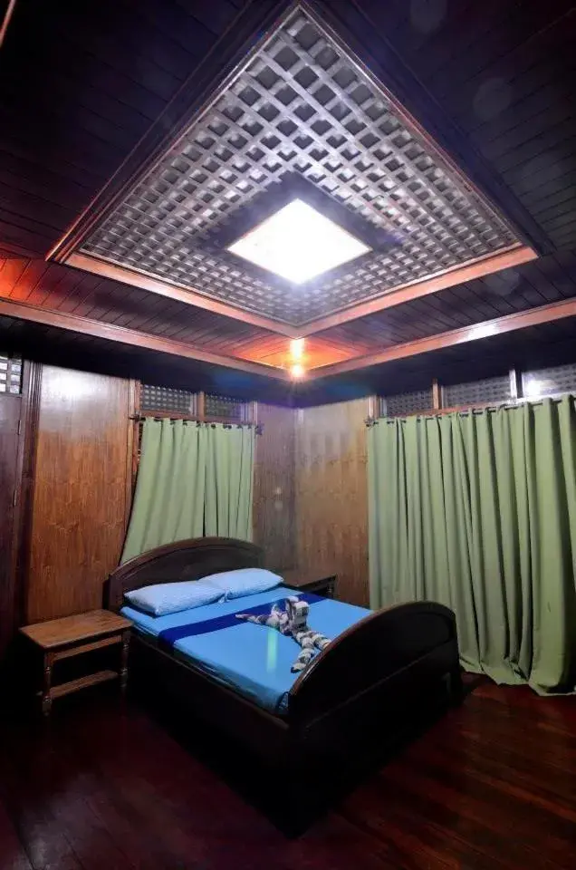 Bed in Pems Pension and Restaurant Bed in Pems Pension and Restaurant