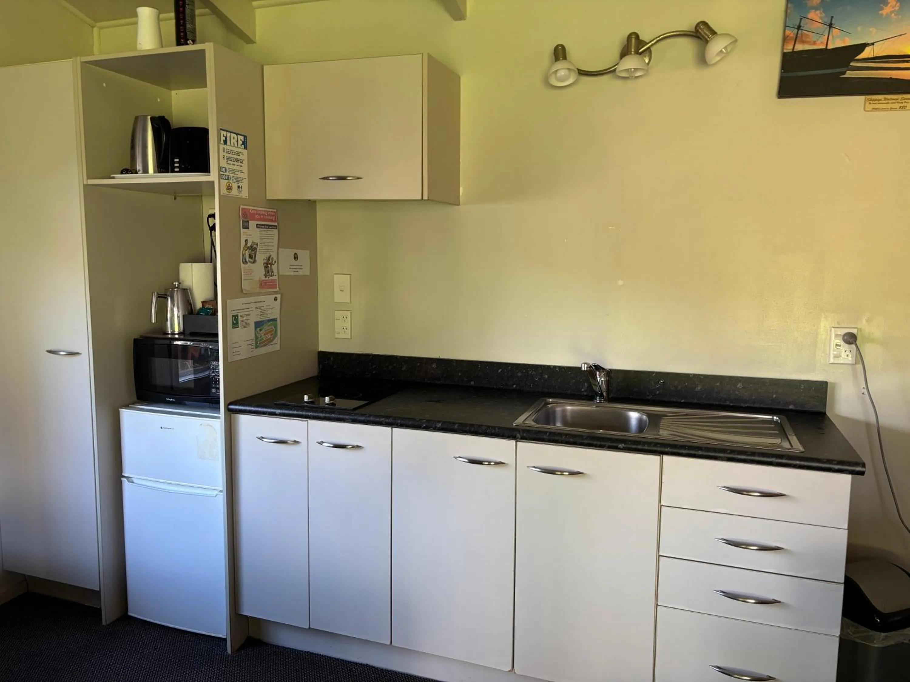 Kitchen or kitchenette in Bay of Islands Holiday Park