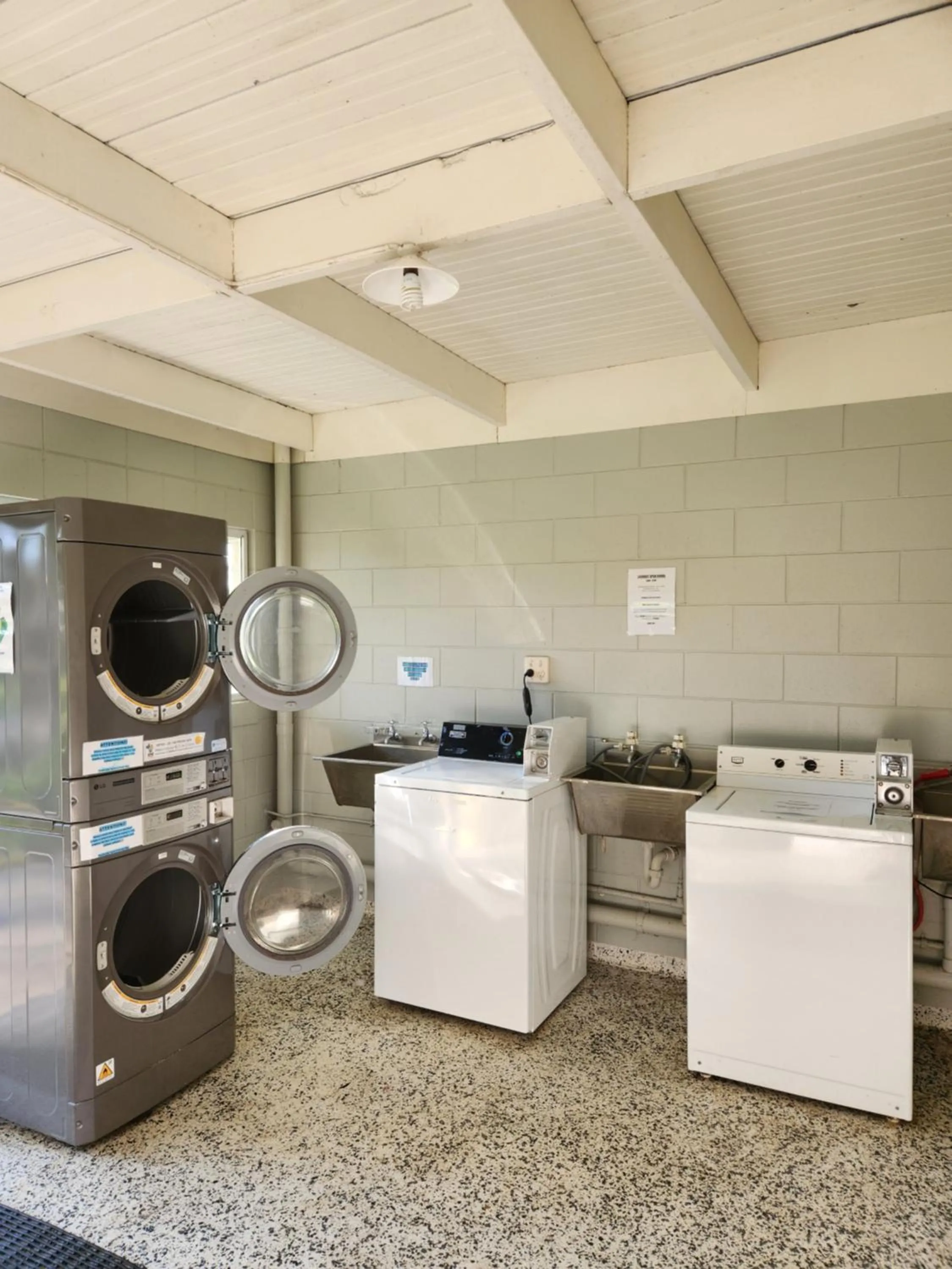 Property building in Bay of Islands Holiday Park