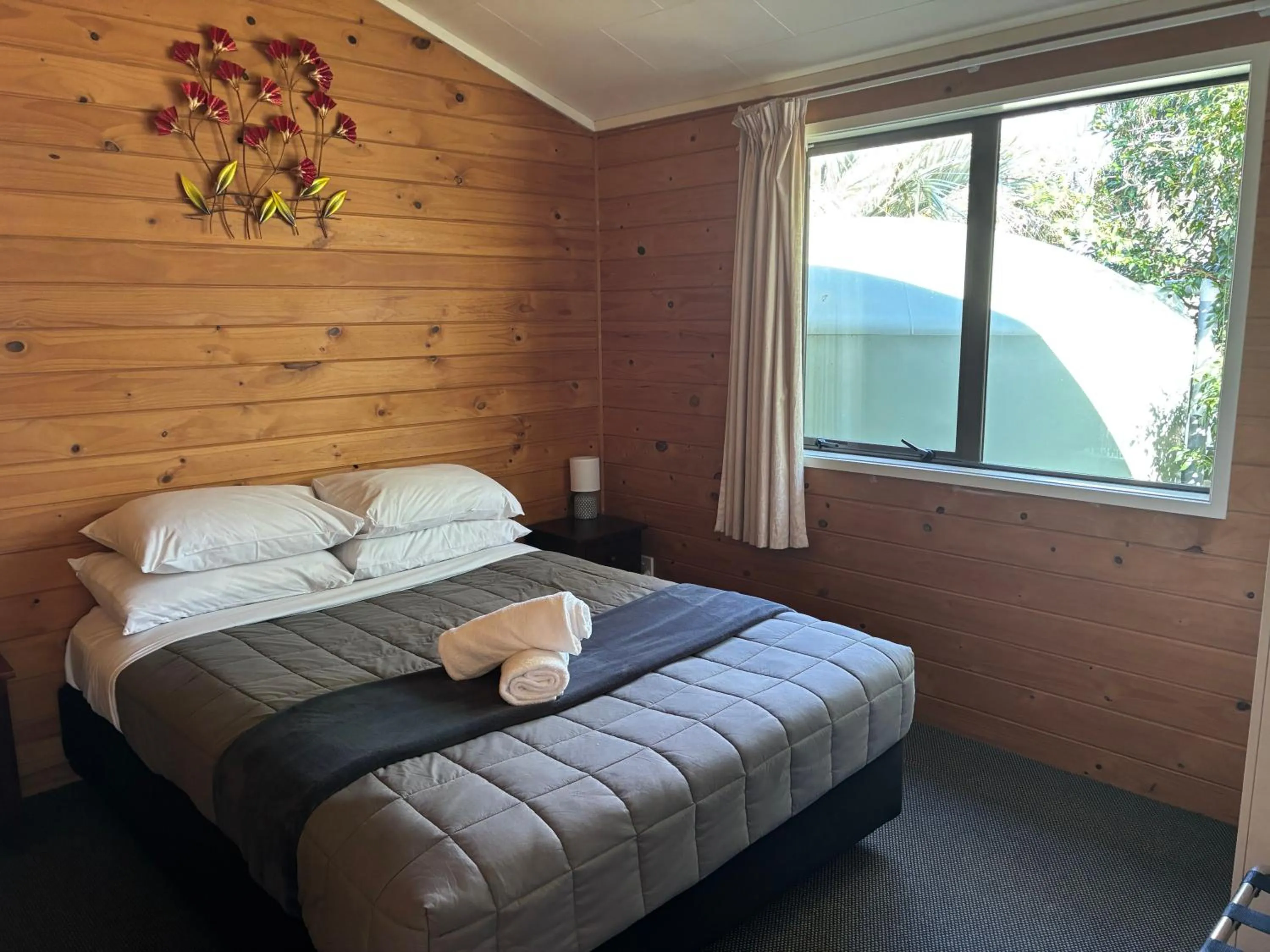 Bedroom, Bed in Bay of Islands Holiday Park