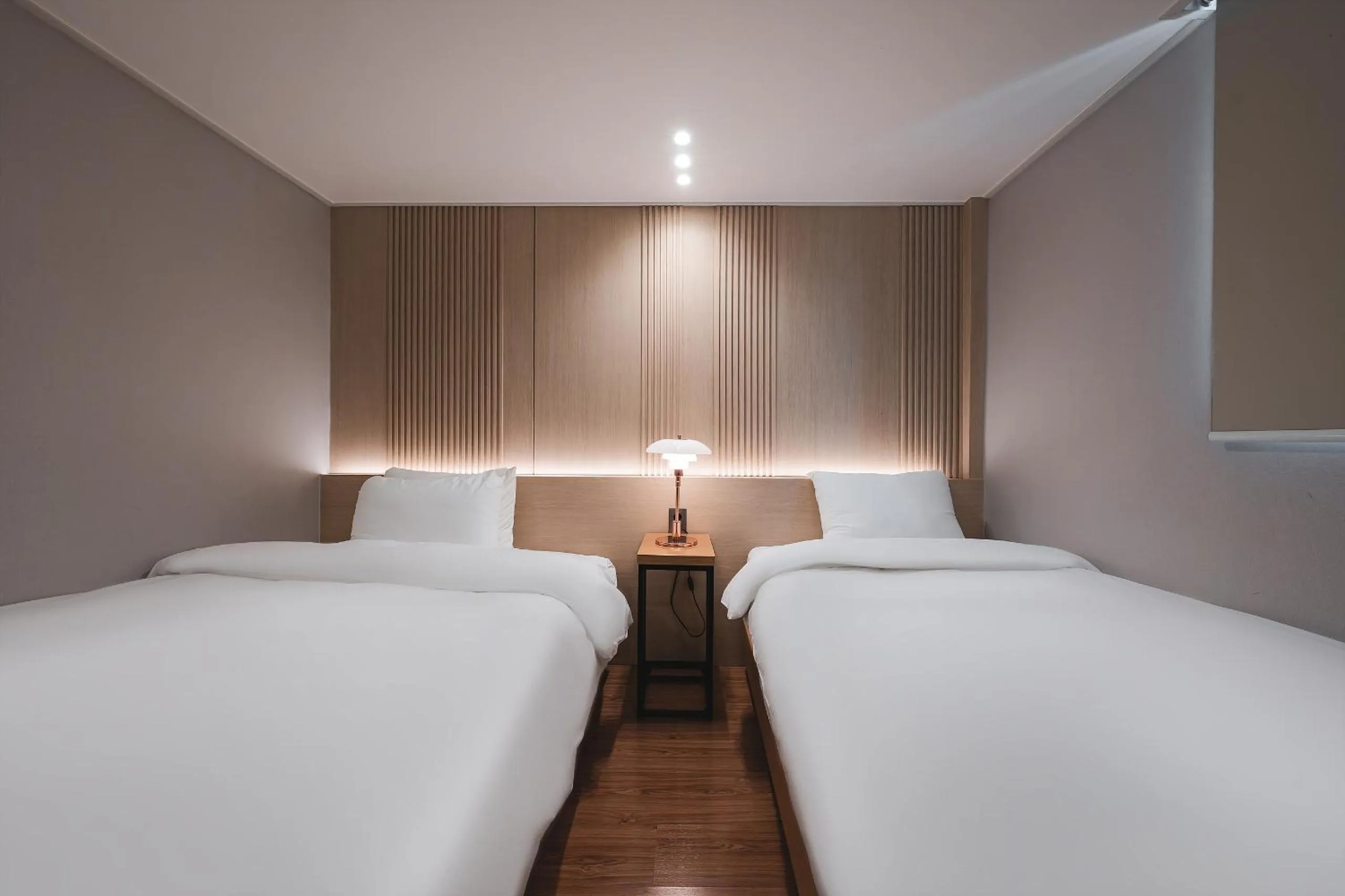 Bed in Gyeongju Hotel Gonggan