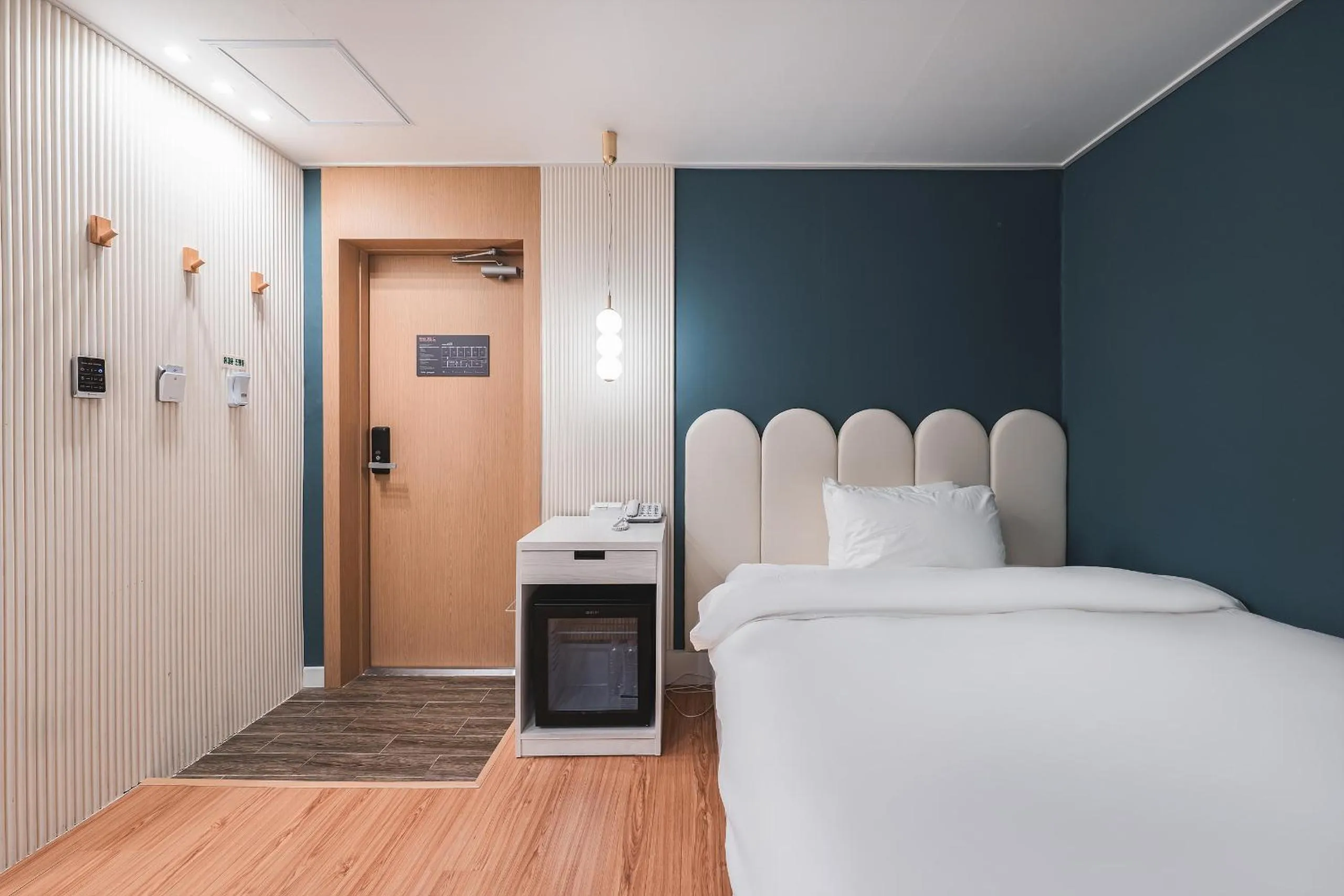 Bed in Gyeongju Hotel Gonggan