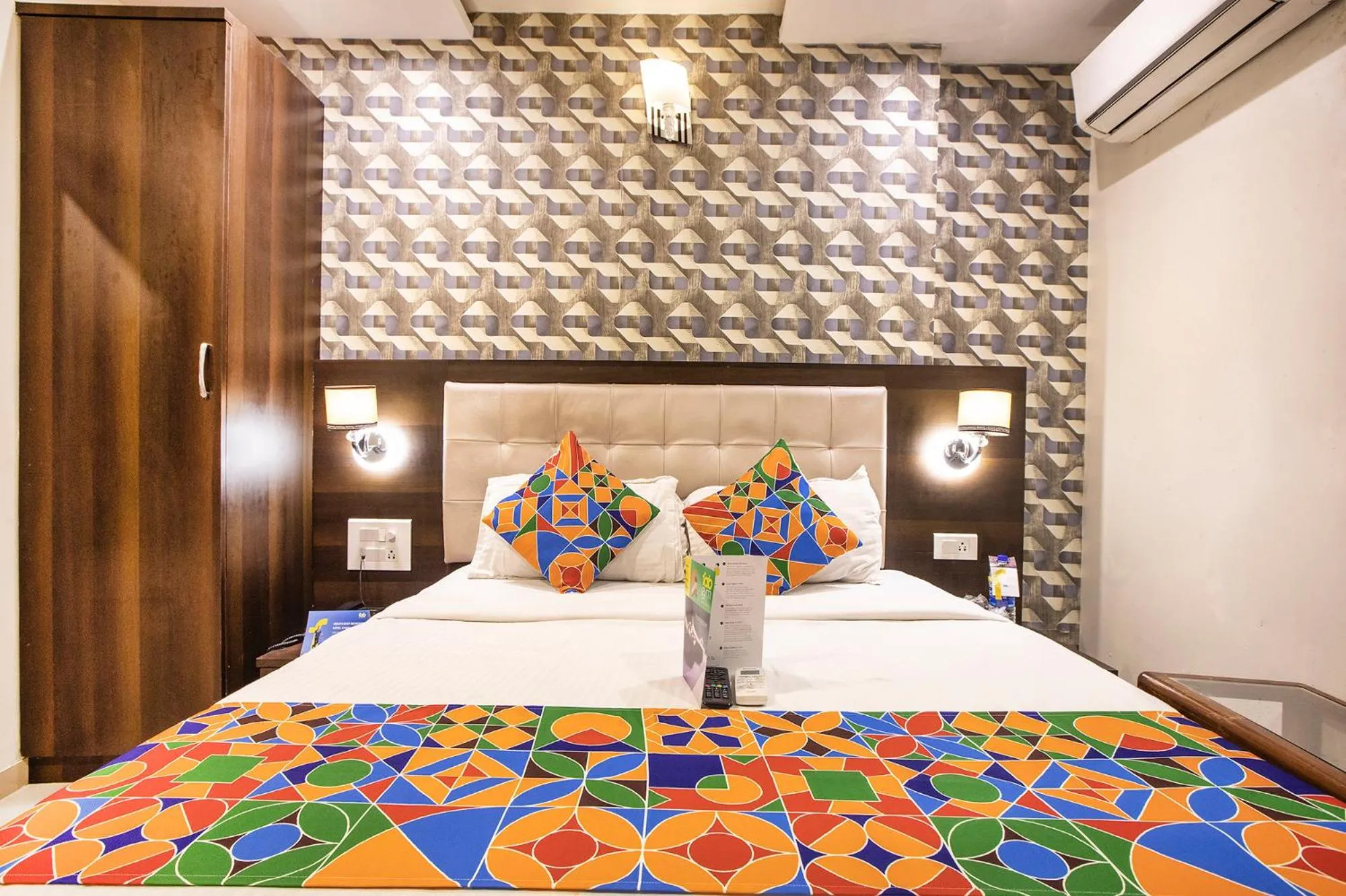 Bedroom, Bed in Hygienic Hotel Liberty Plaza