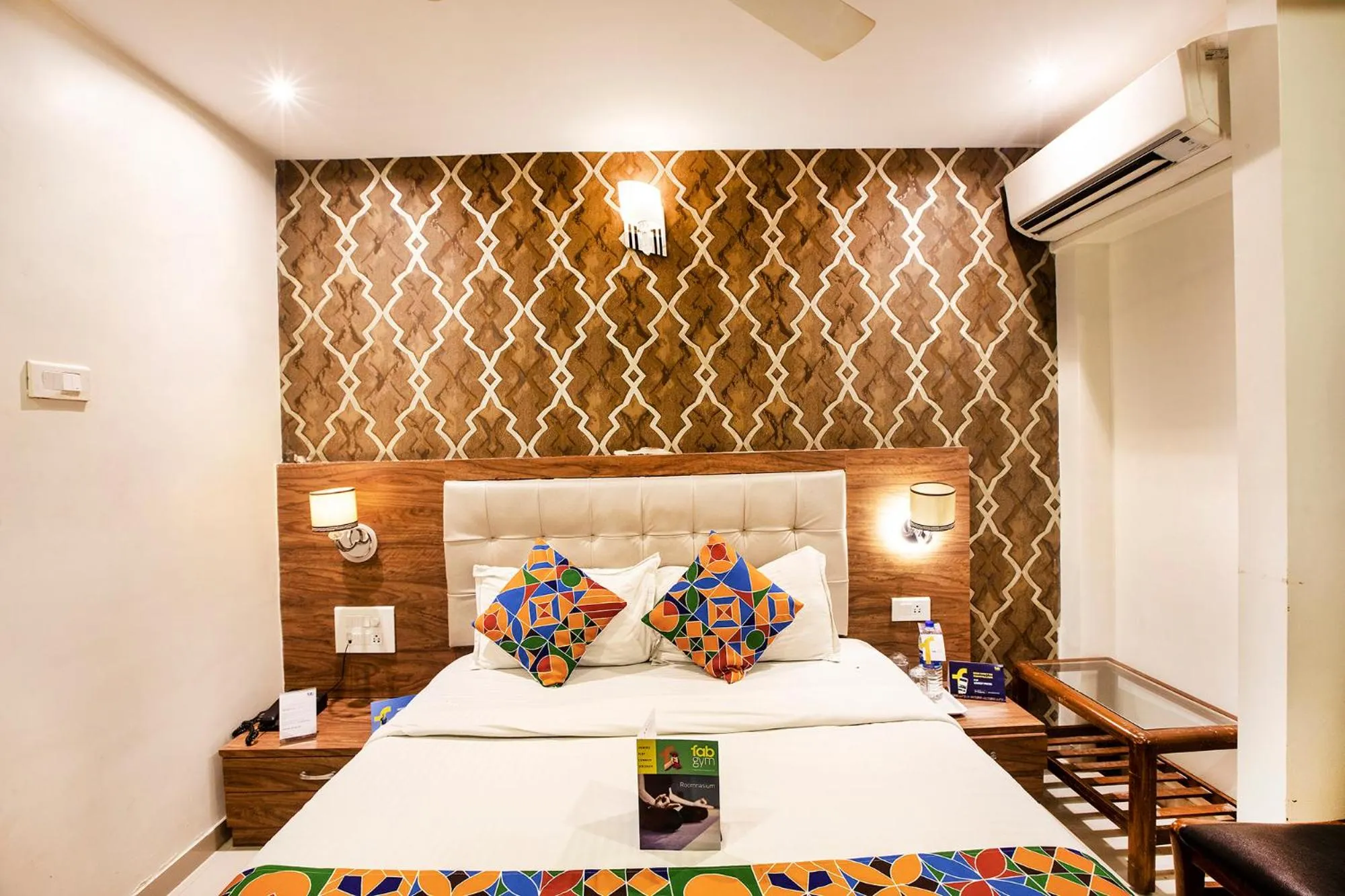 Bedroom, Bed in Hygienic Hotel Liberty Plaza