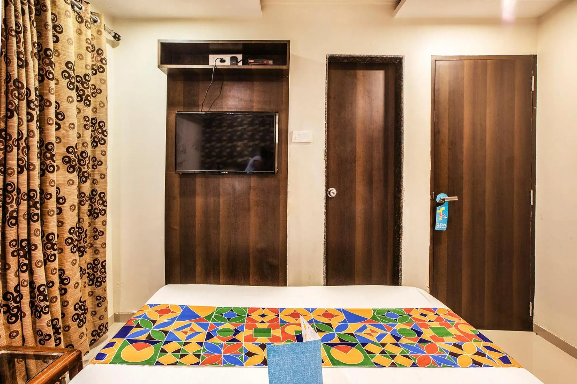 Bedroom, Bed in Hygienic Hotel Liberty Plaza