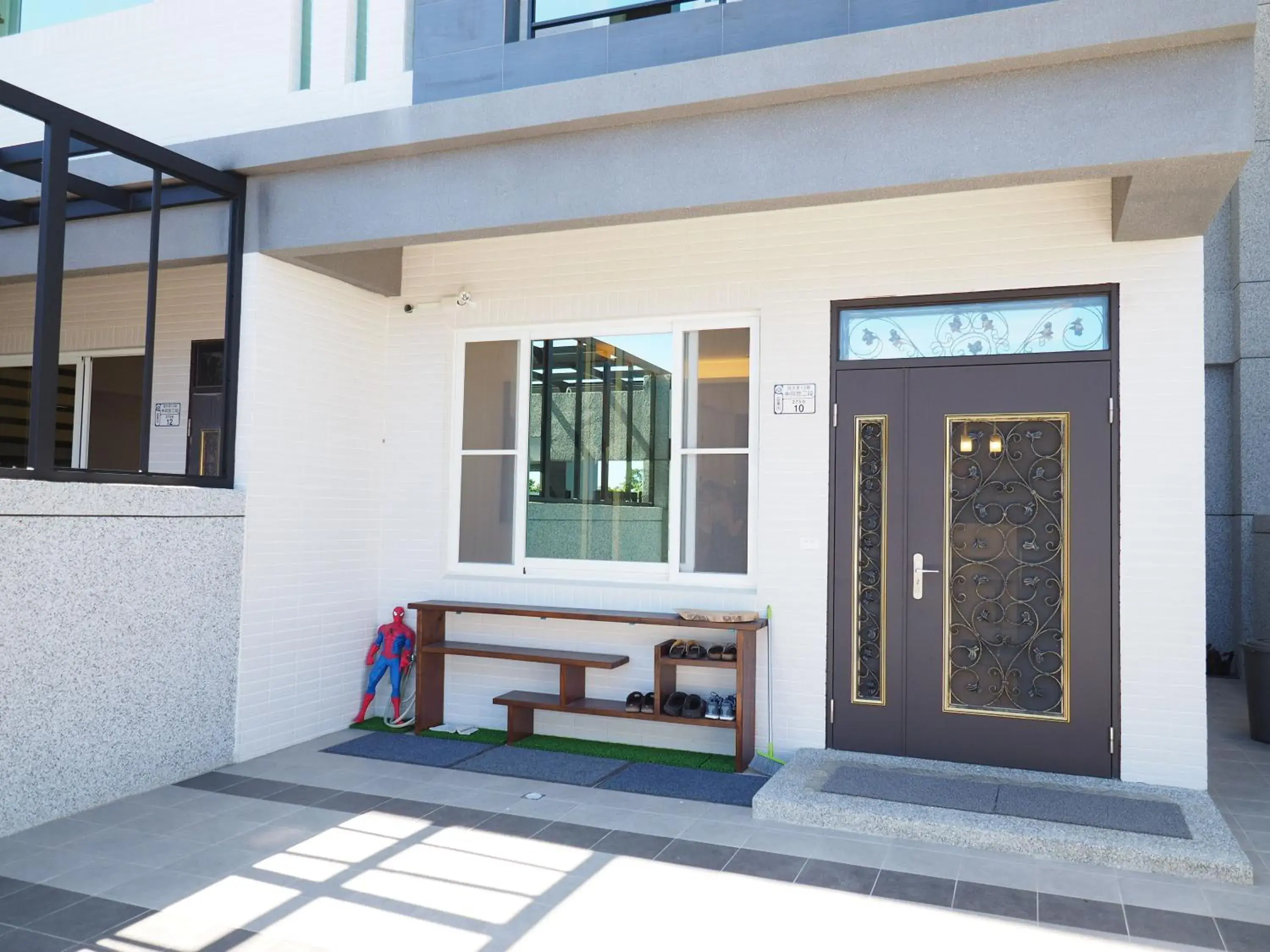 Facade/entrance in Love and Peace B&B Facade/entrance in Love and Peace B&B