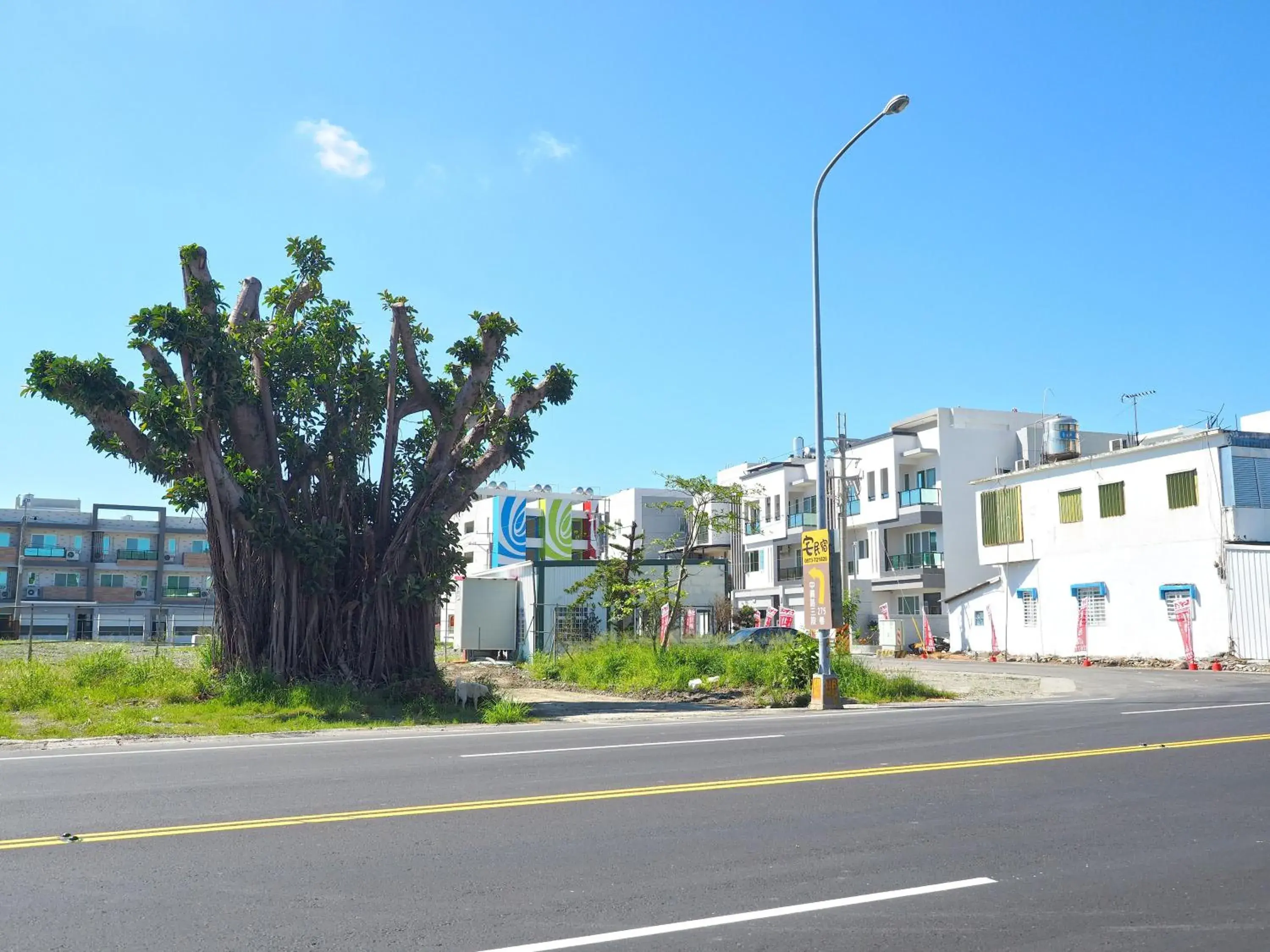 Facade/entrance in Love and Peace B&B Facade/entrance in Love and Peace B&B