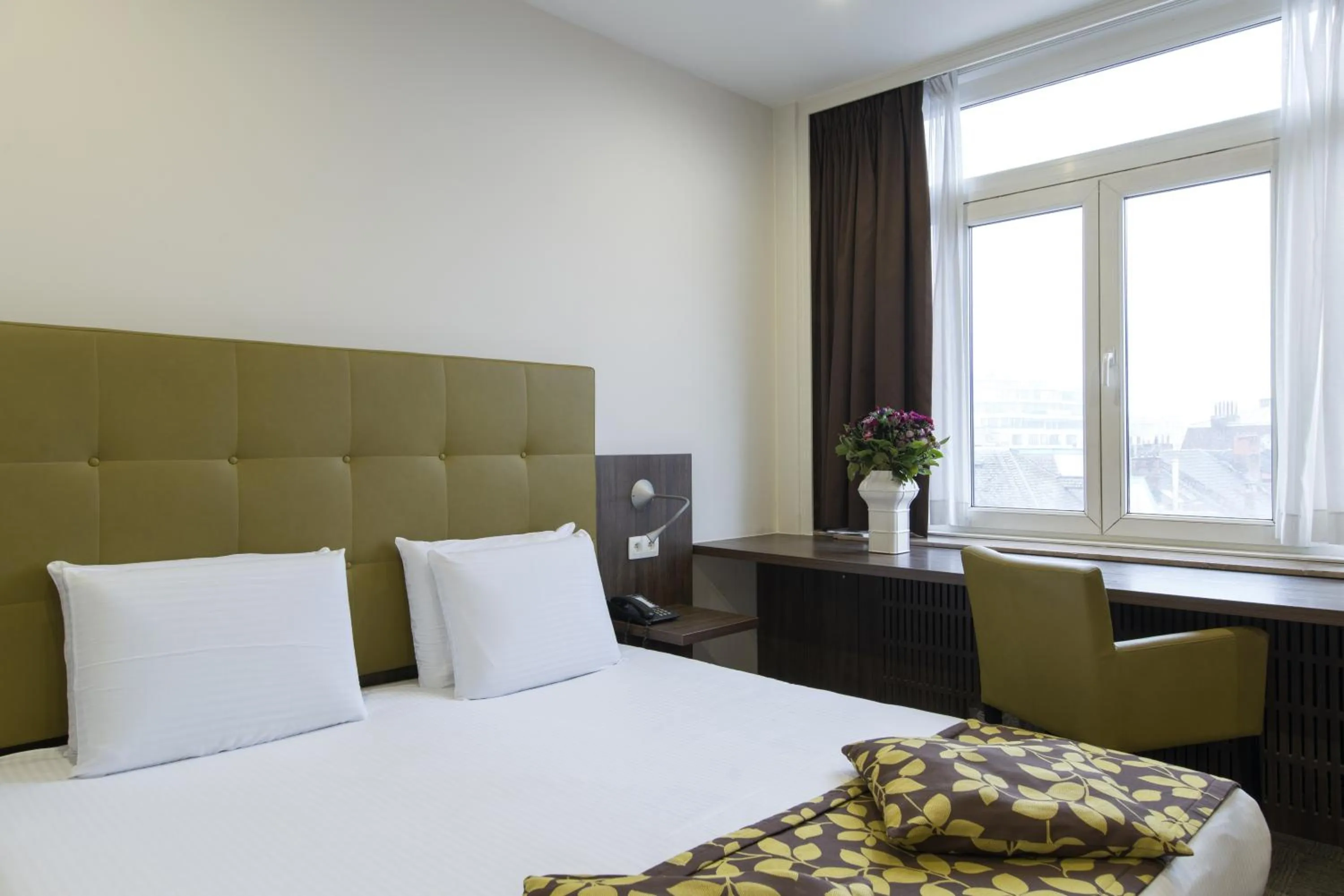 Bed in Hotel Chambord