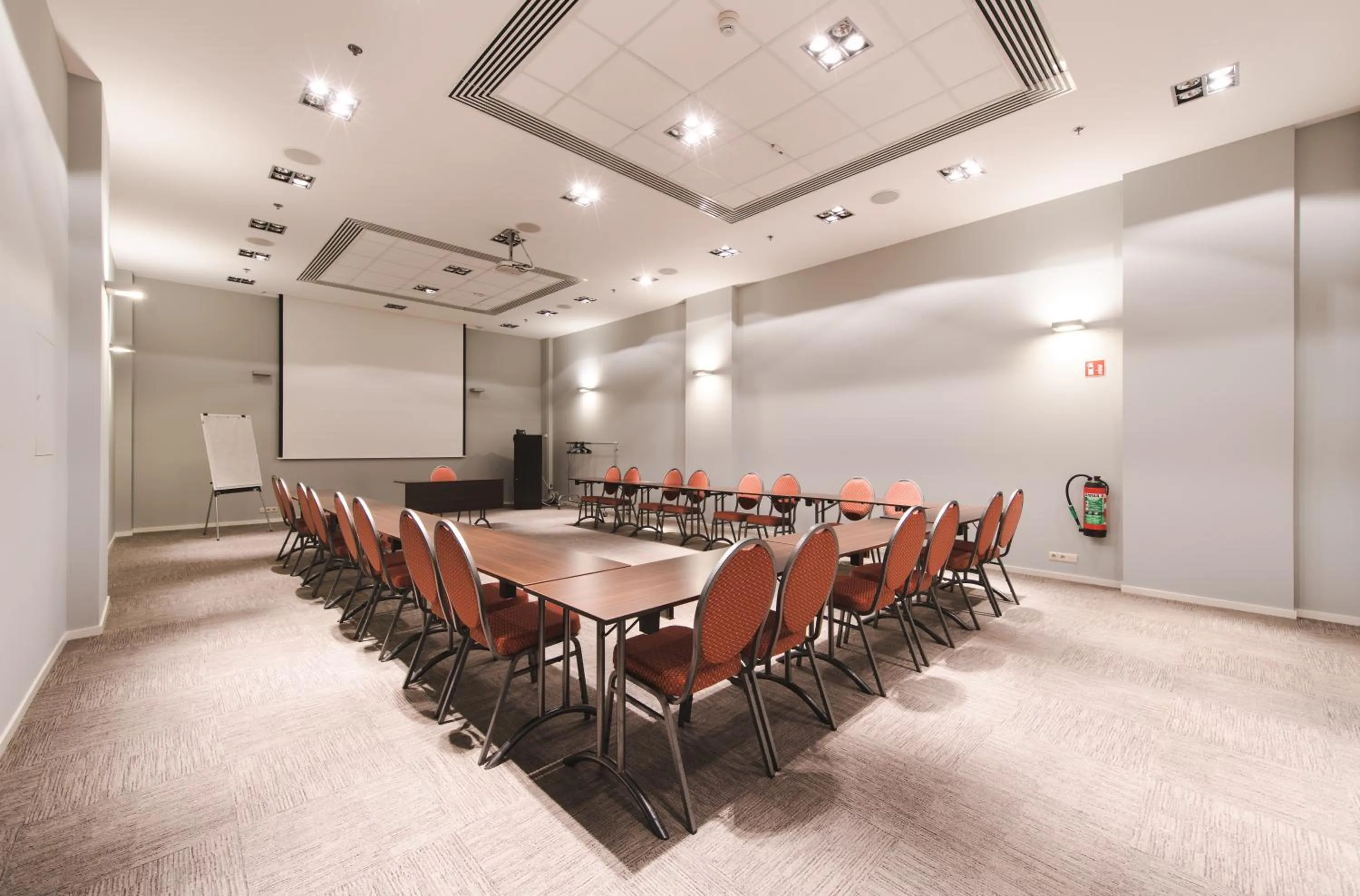 Business facilities in Hotel Chambord