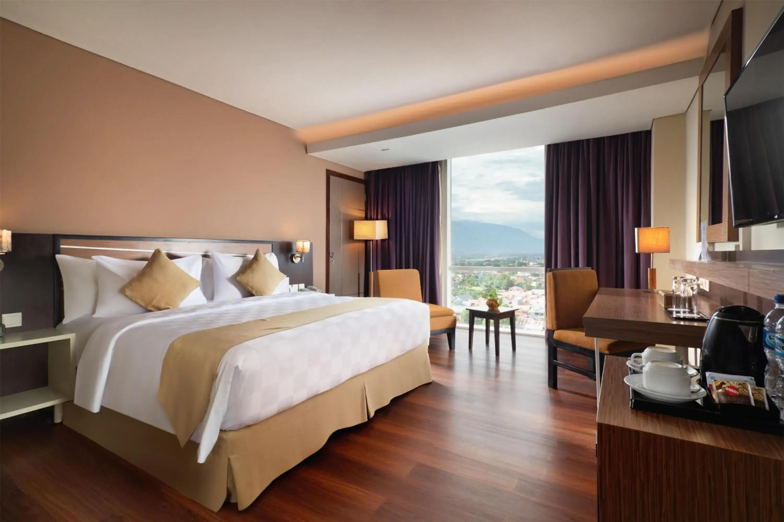 Bedroom, Bed in Best Western Plus Coco Palu Bedroom, Bed in Best Western Plus Coco Palu