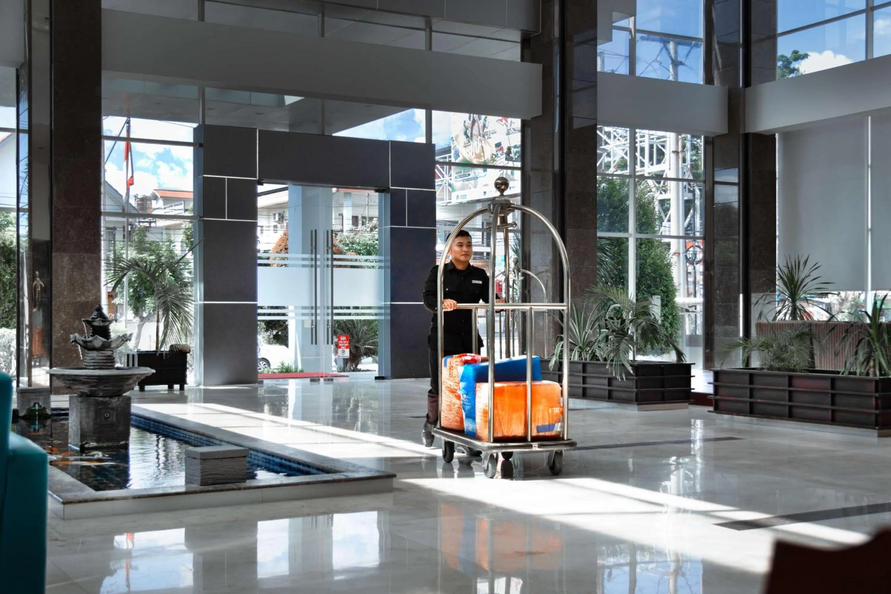 Lobby or reception in Best Western Plus Coco Palu