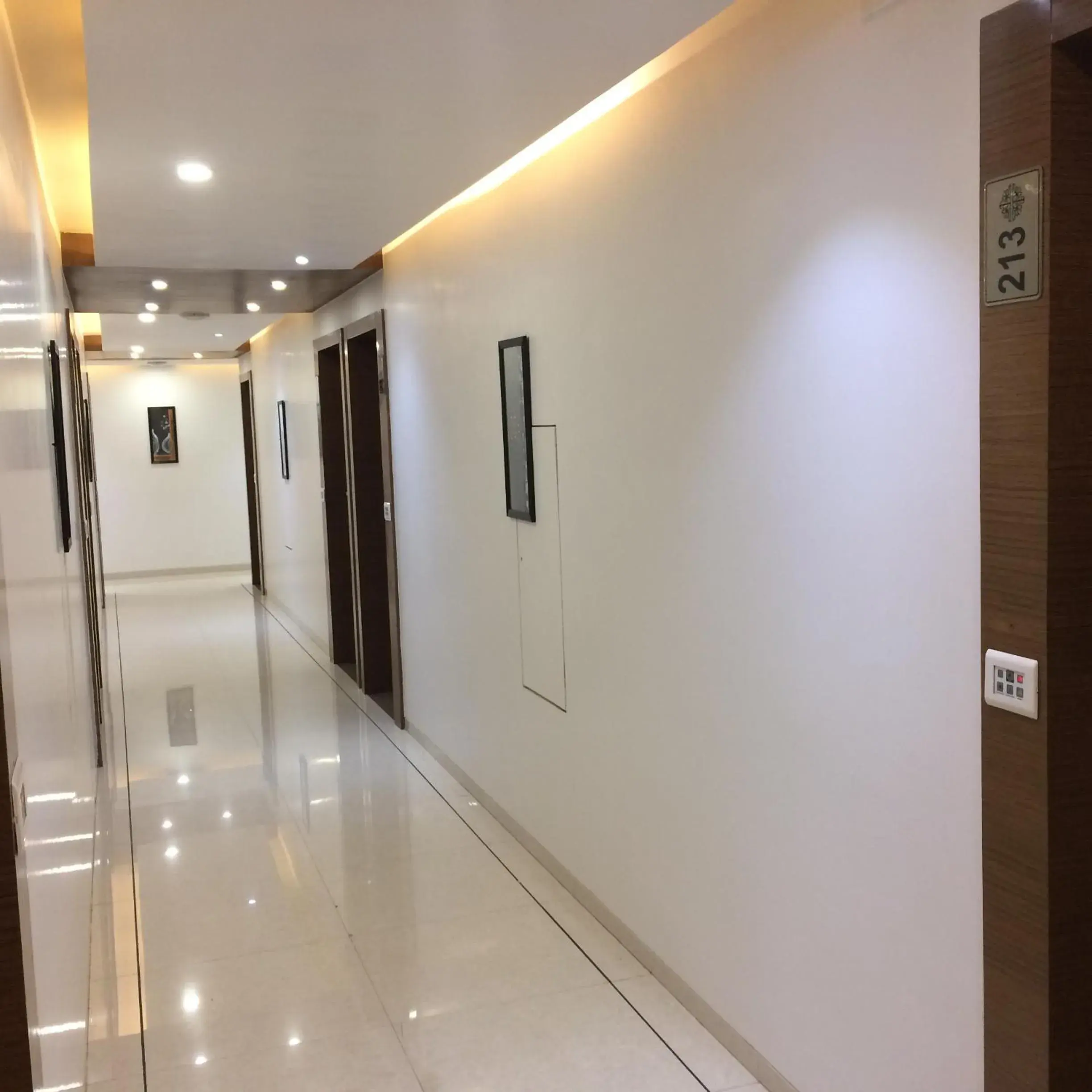 Lobby or reception in Hotel Royal Shelter Lobby or reception in Hotel Royal Shelter